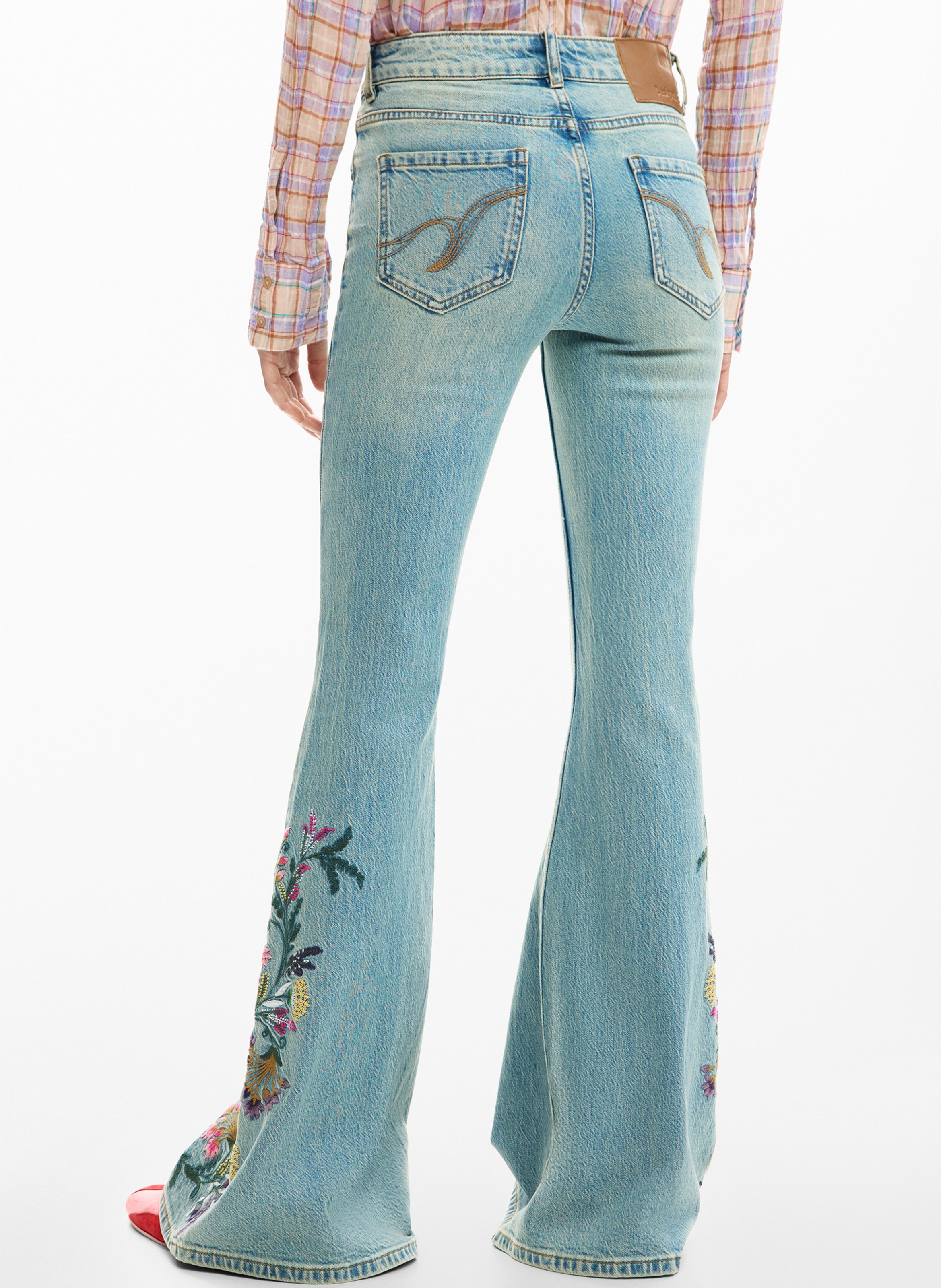 Bestickte Flared Jeans DESIGUAL Blau