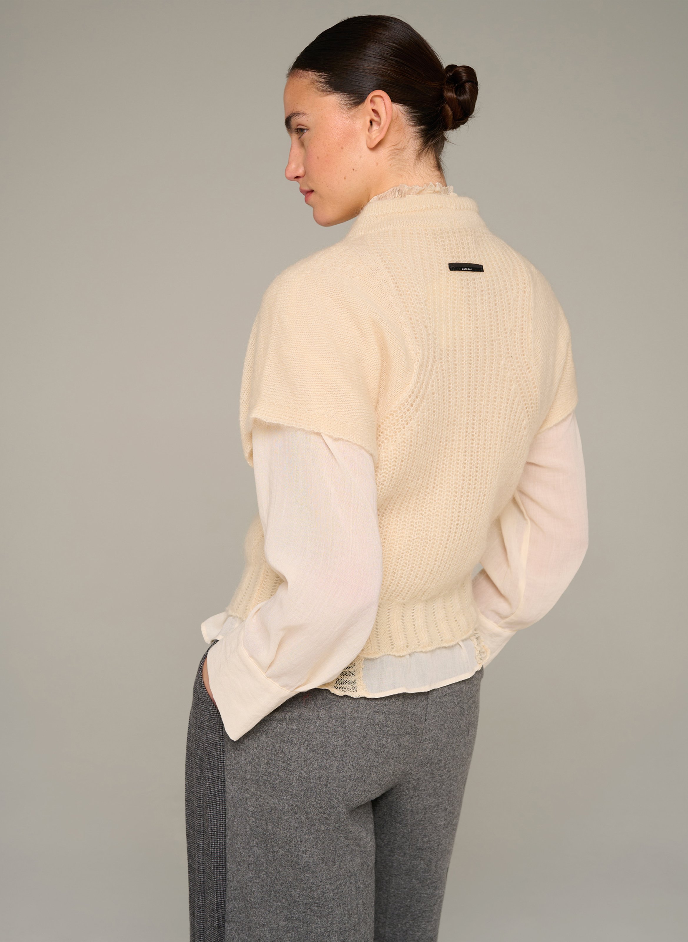 Taillierter Kurzarm-Pullover aus Wollmischung COTELAC Beige