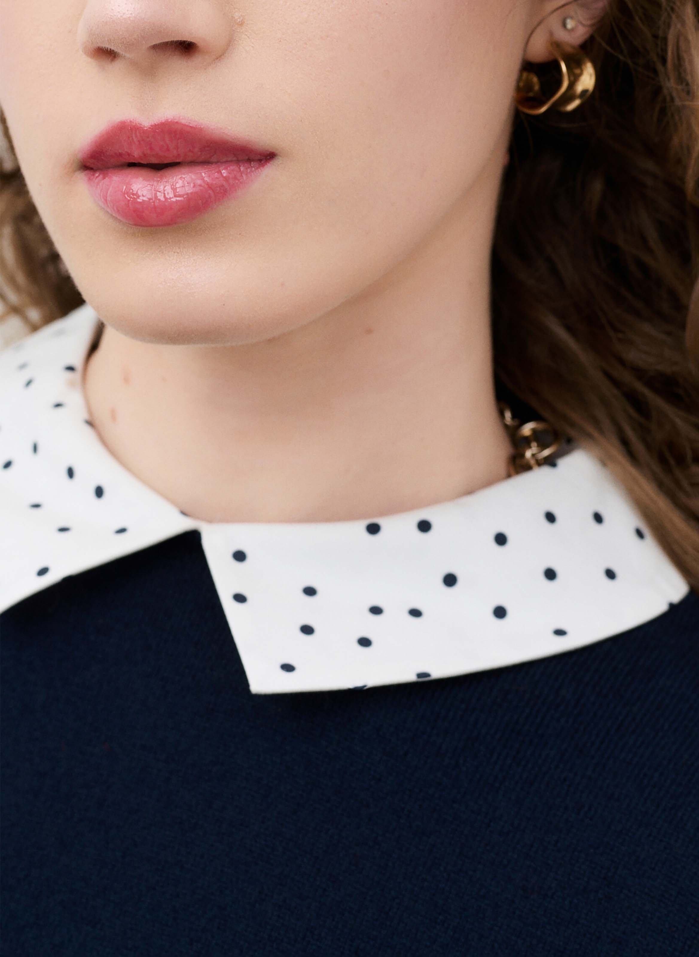 Solid straight fit sweater with polka dot collar CAROLL Blue