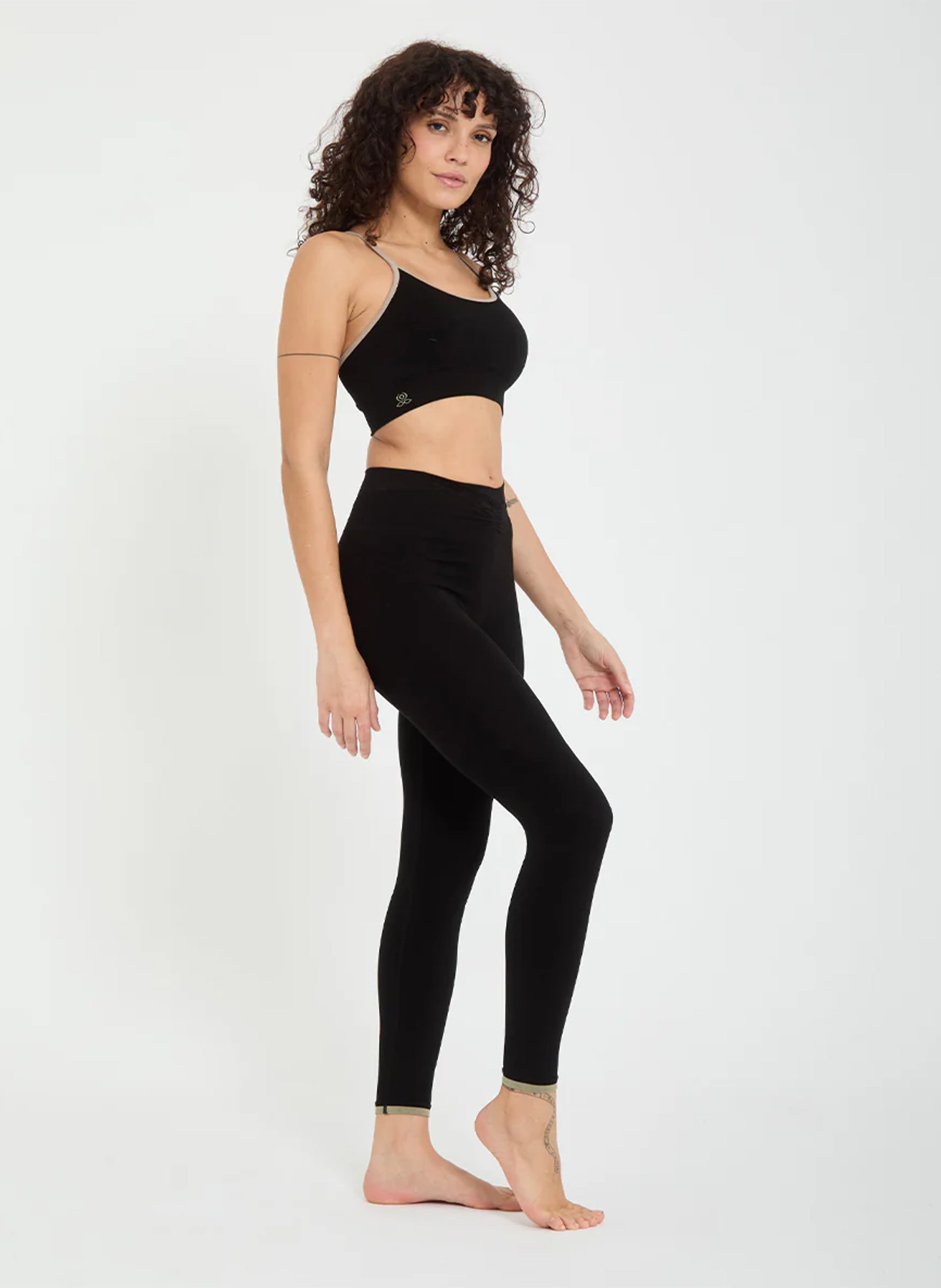 Base City sports leggings YOGA SEARCHER Black