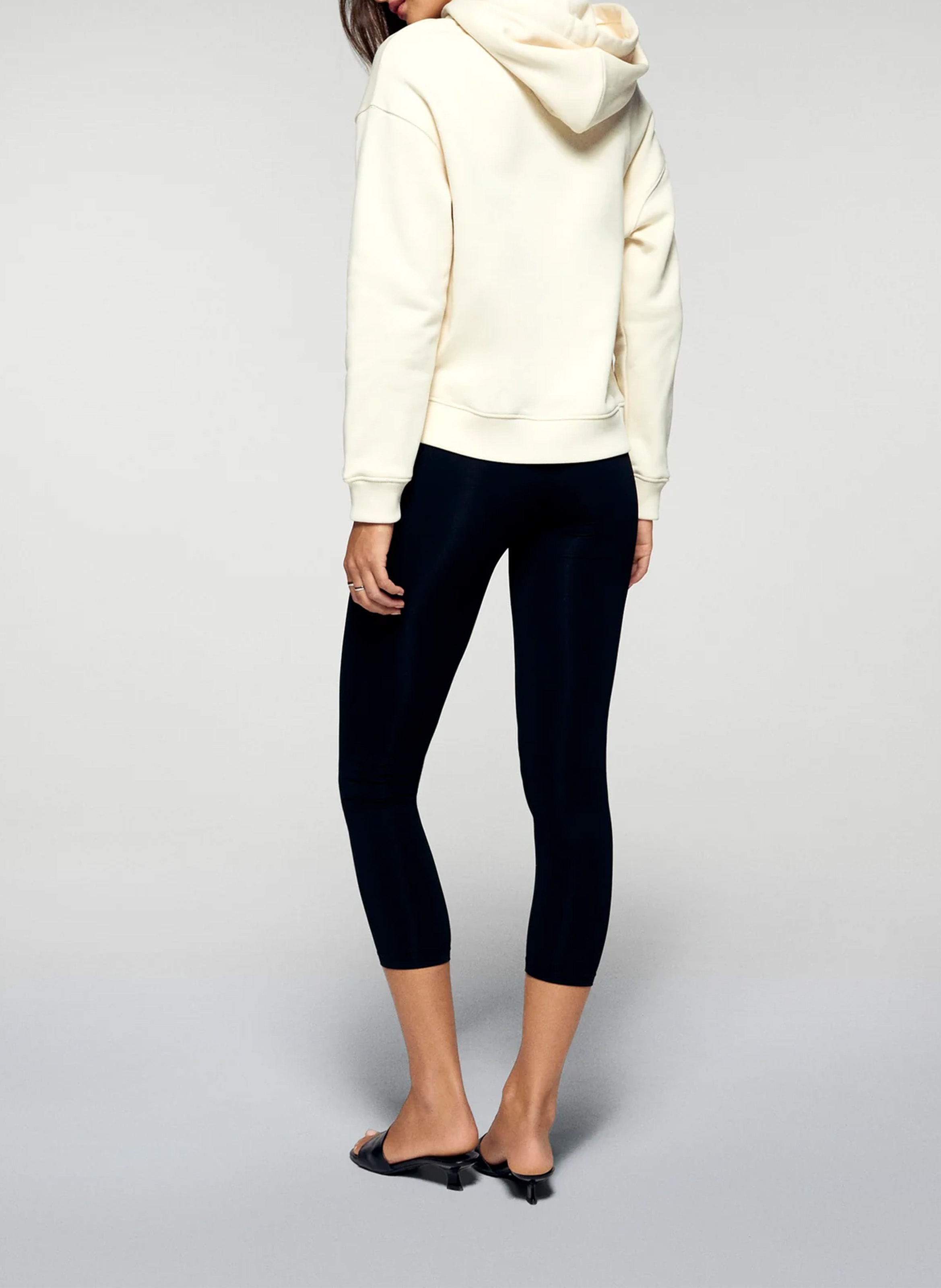 Sweat droit à cœur floqué devant FROM FUTURE Beige