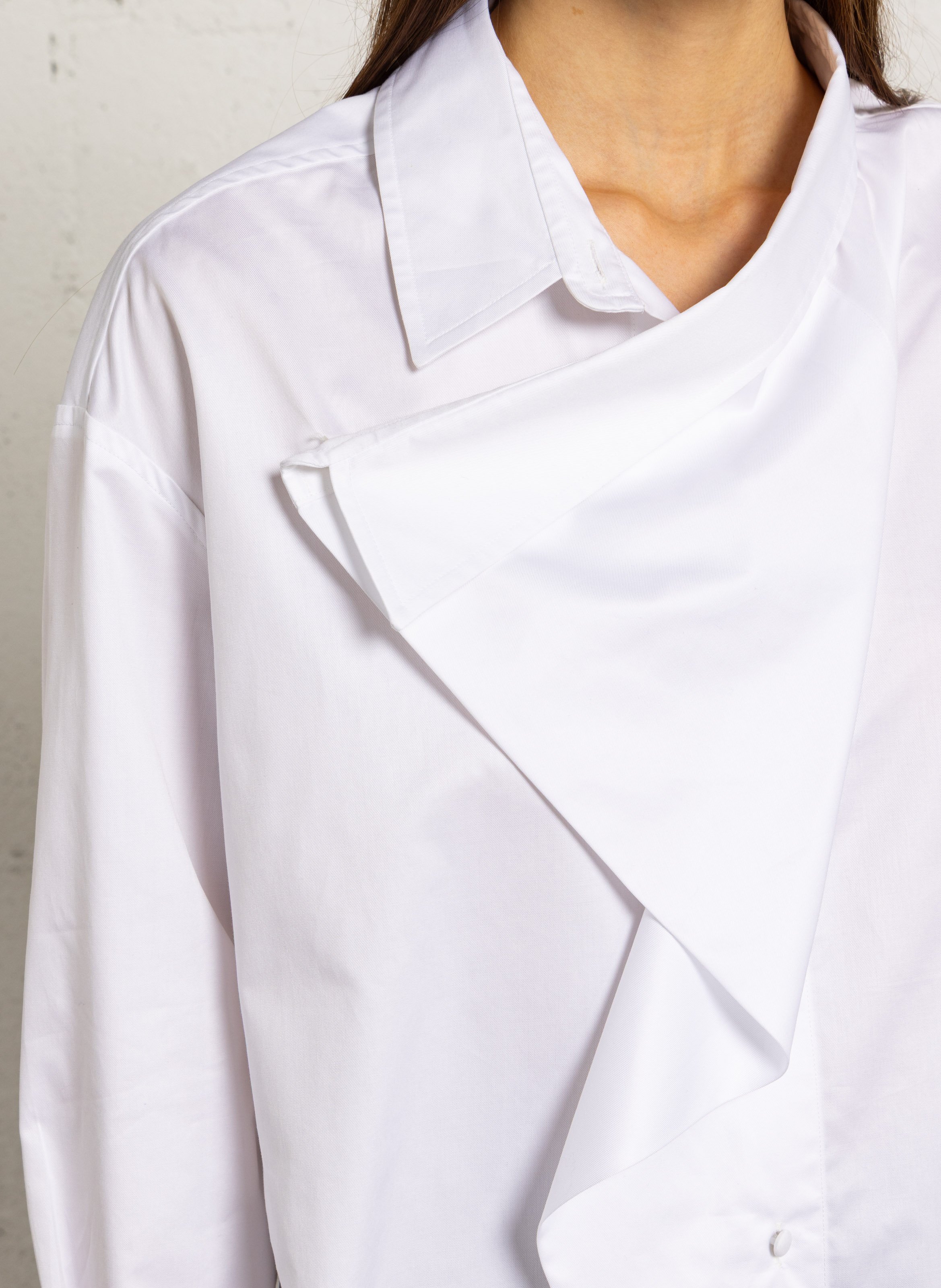 Chemise asymétrique à col drapé MARGAUX LONNBERG Blanc