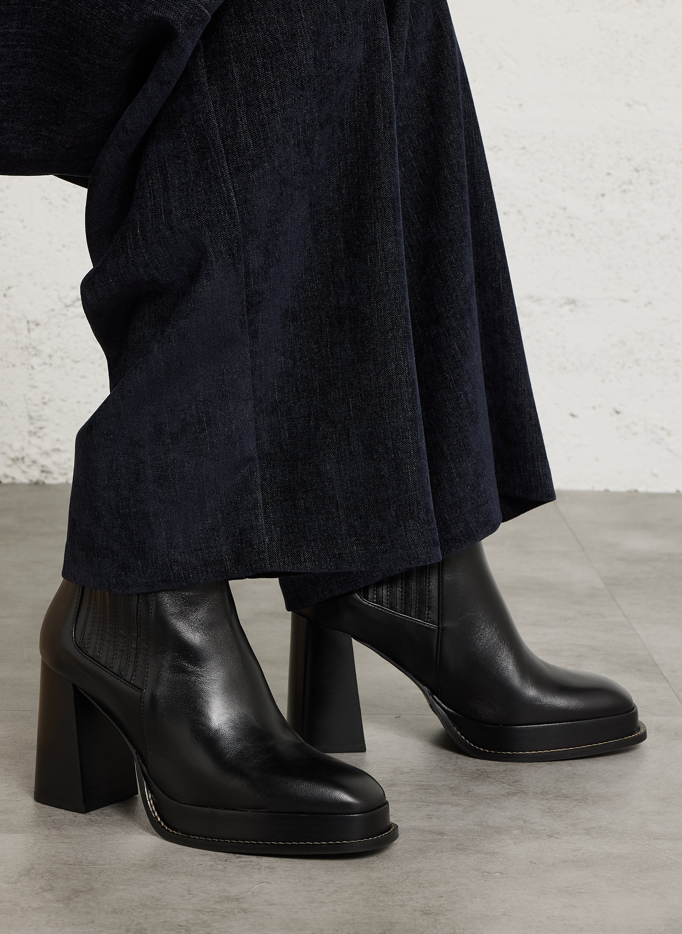 Bottines à plateformes en cuir BOBBIES Noir