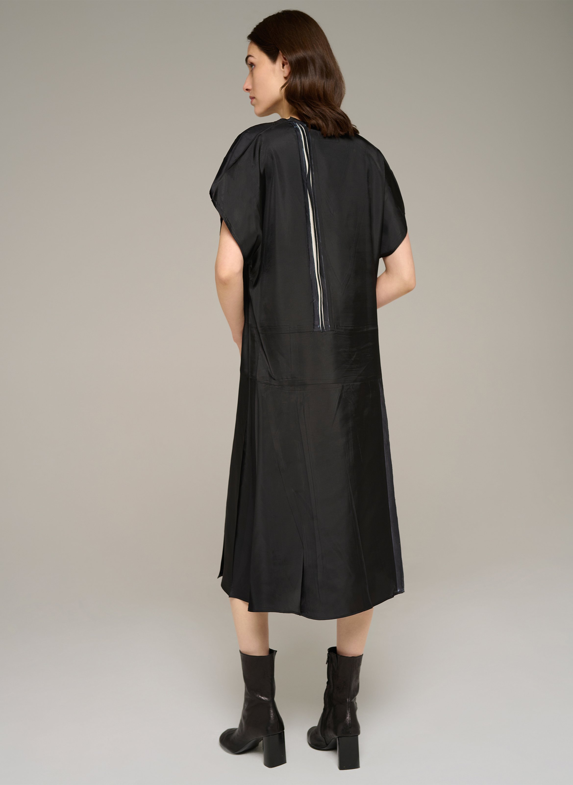 Midi V-Neck Loose Fit Dress COTELAC Black