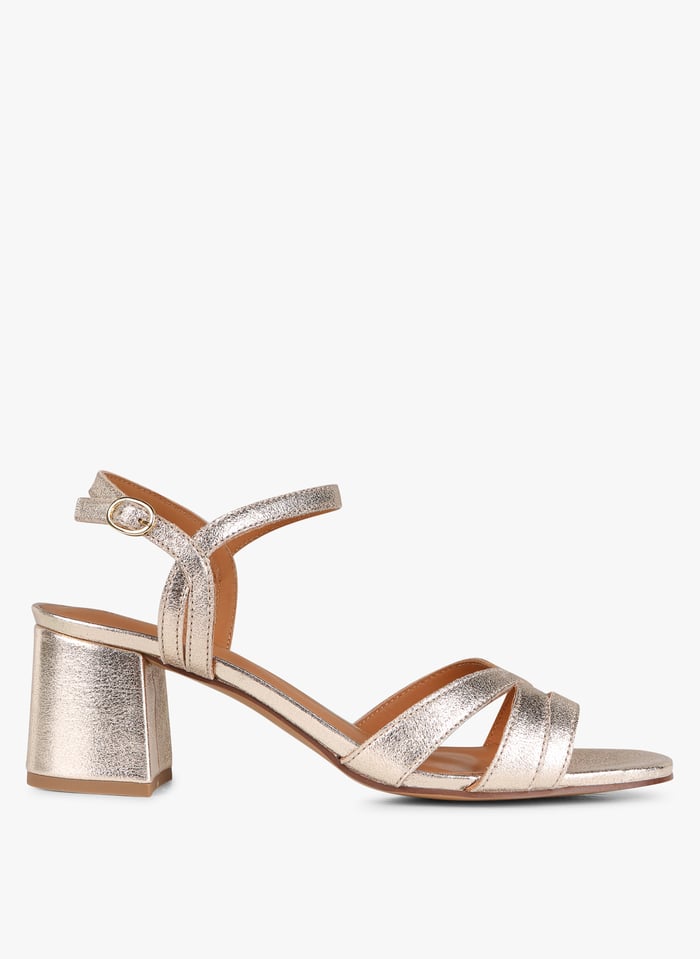 Place des top tendances sandales