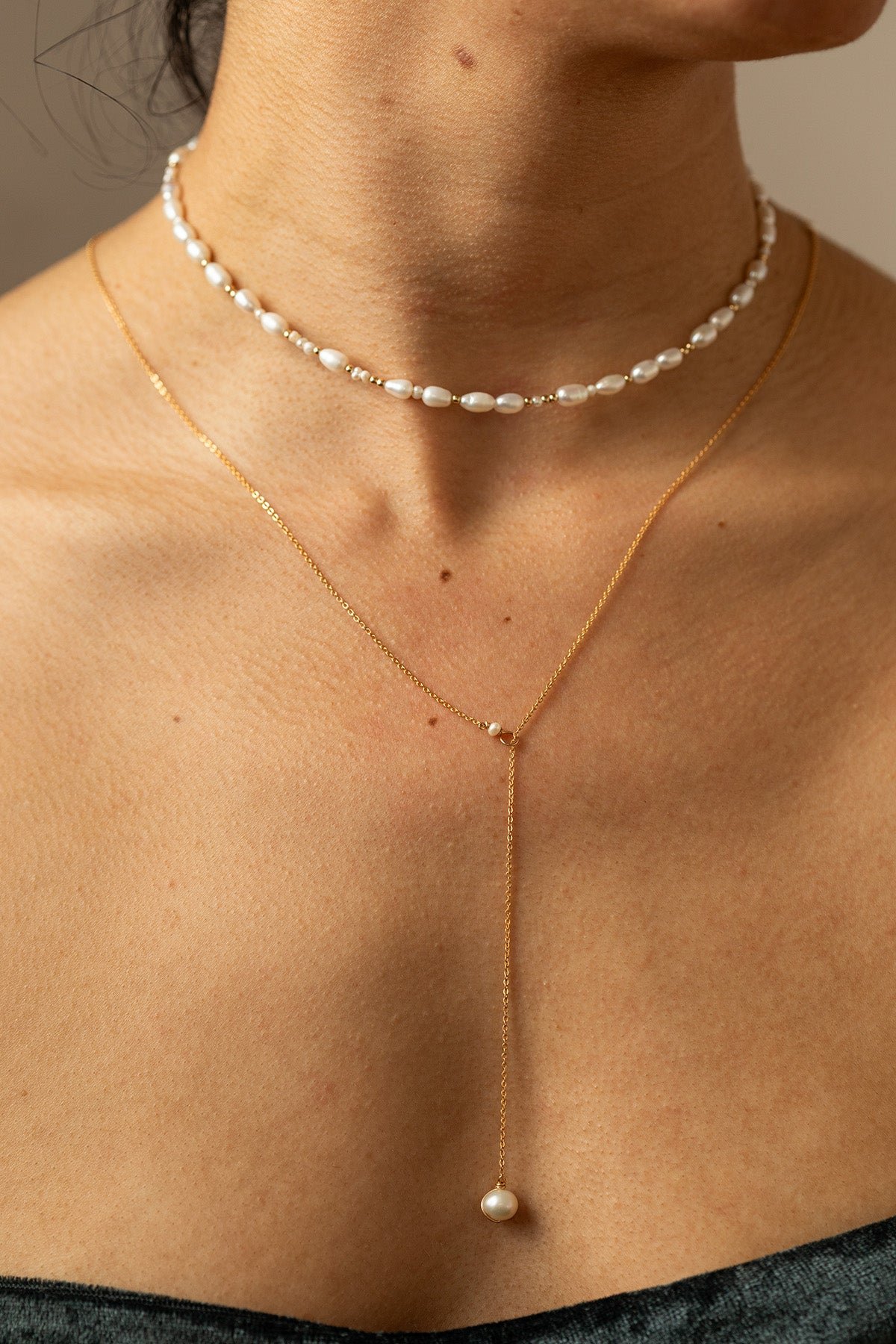 Reversible pearl necklace White