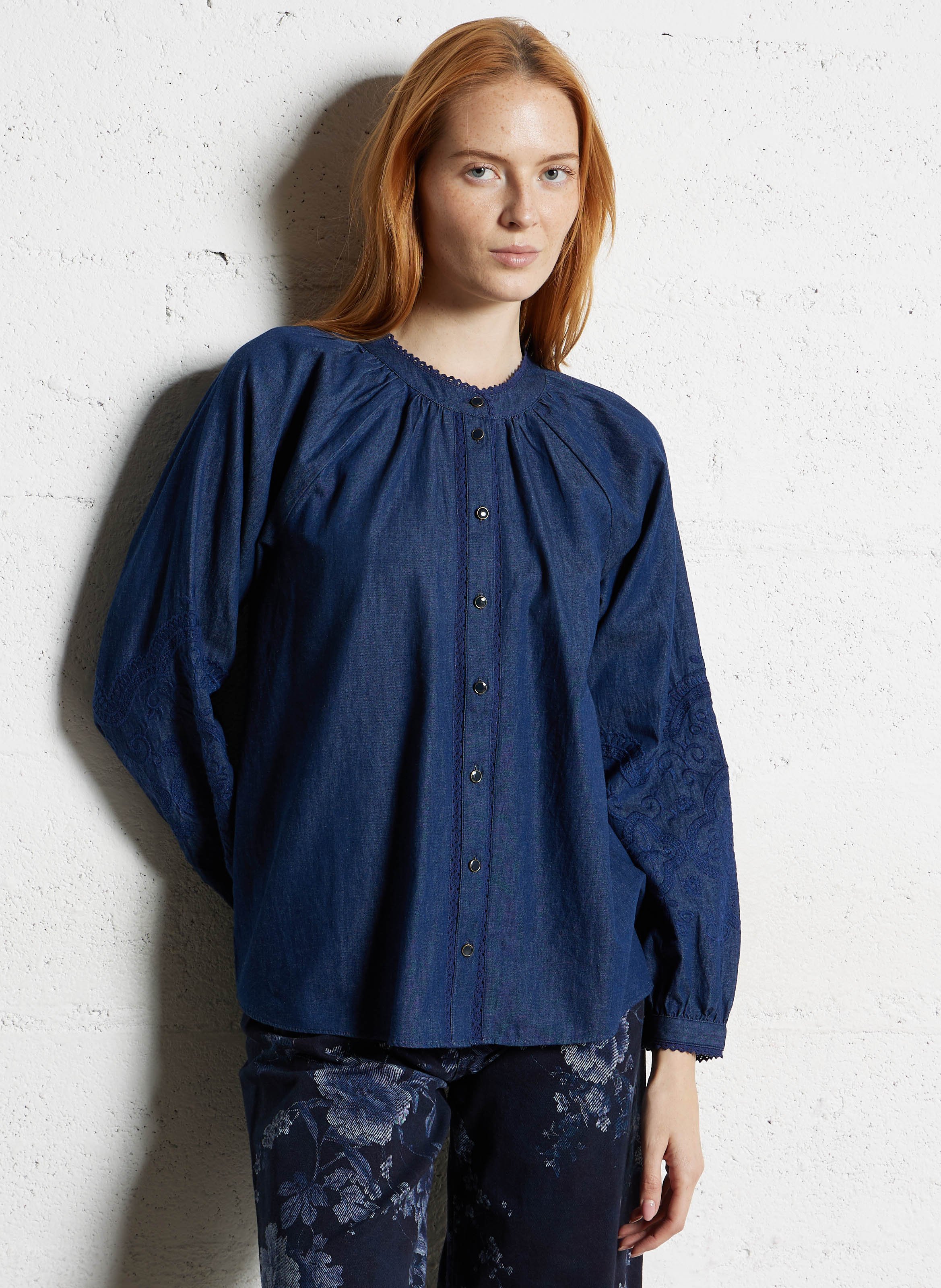Ruimvallende, katoenen blouse met Maokraag SUD EXPRESS Blauw