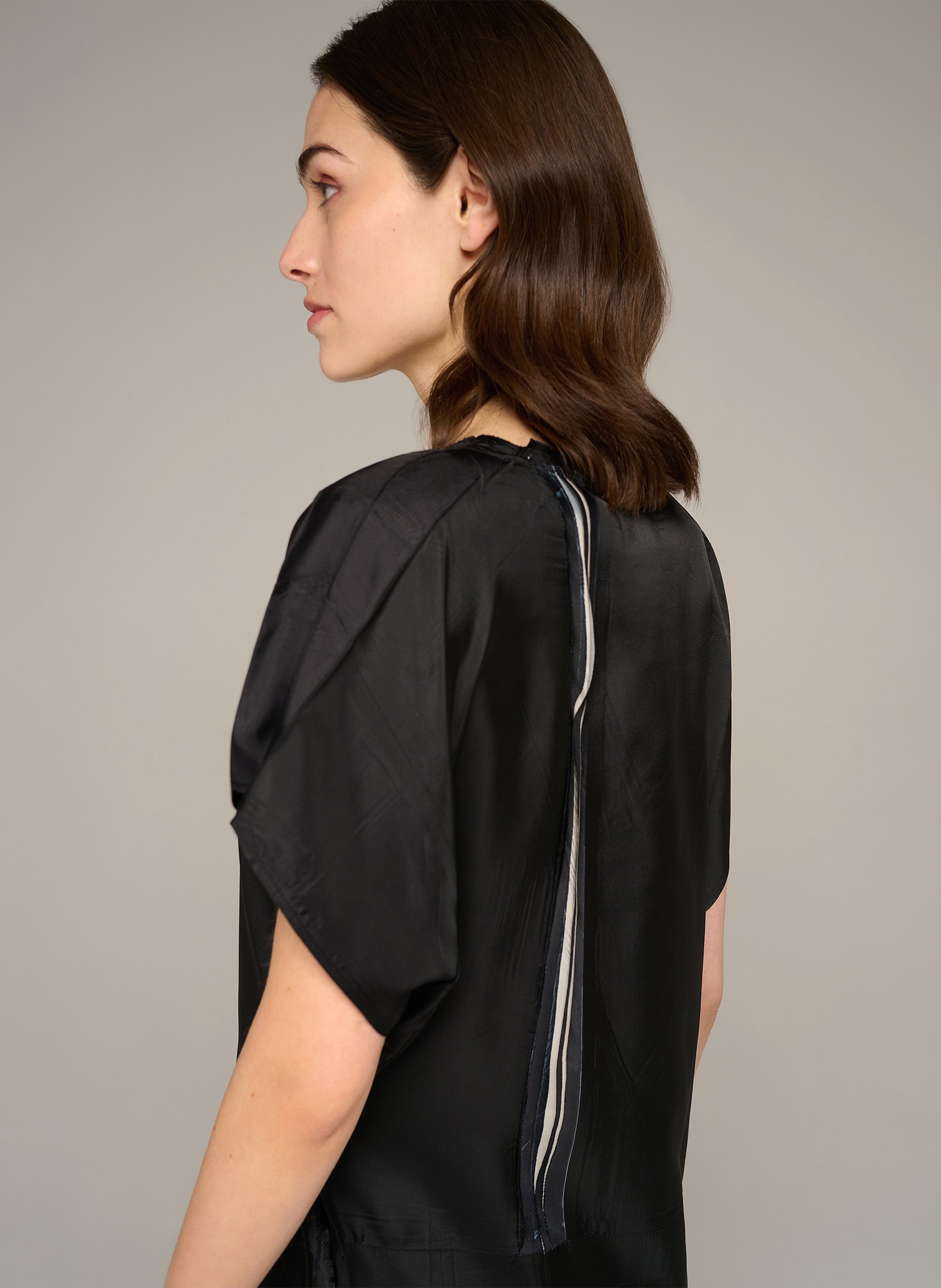 Midi V-Neck Loose Fit Dress COTELAC Black