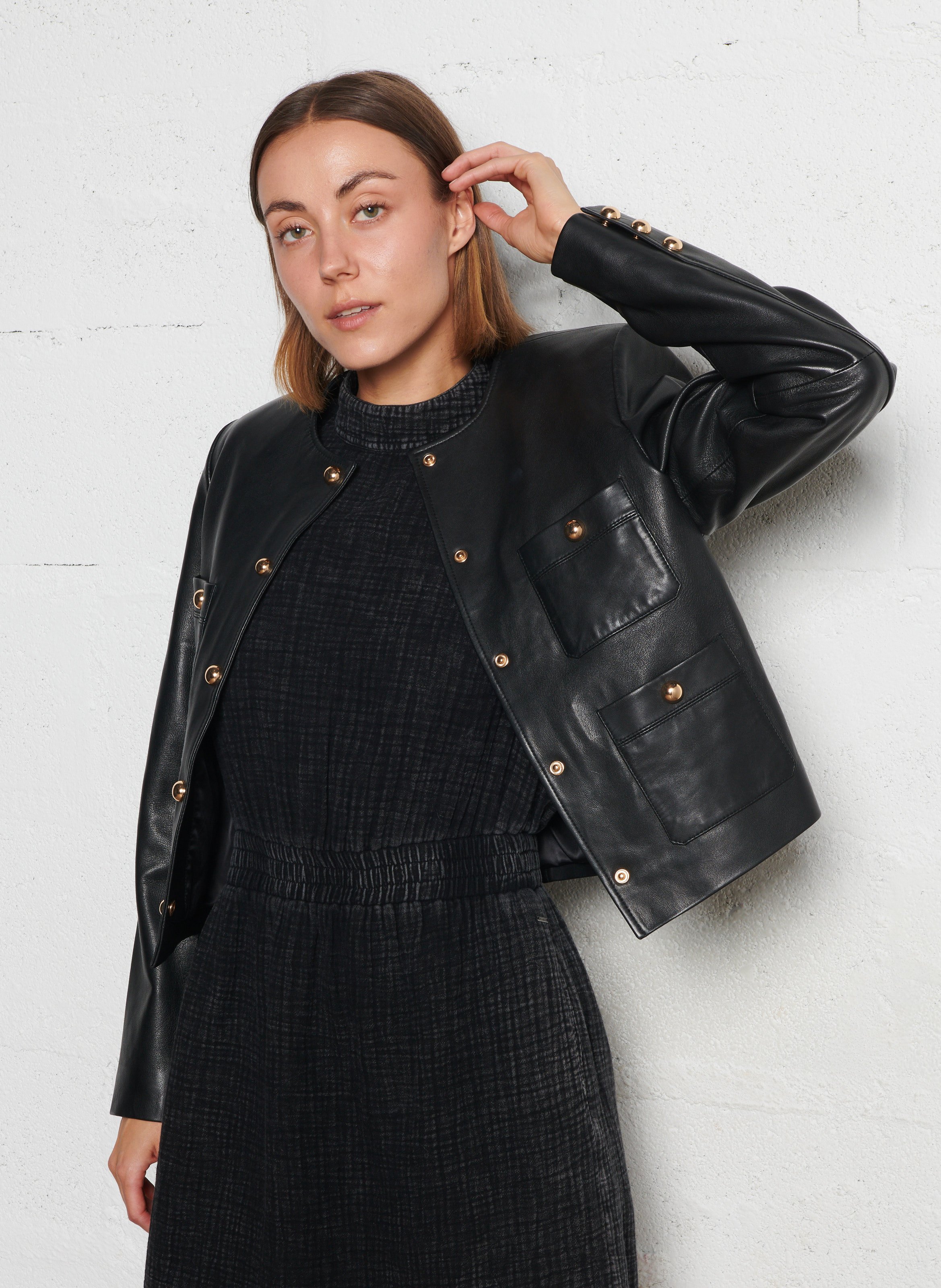 Gerade geschnittene Lederjacke mit Rundhalsausschnitt IKKS Schwarz