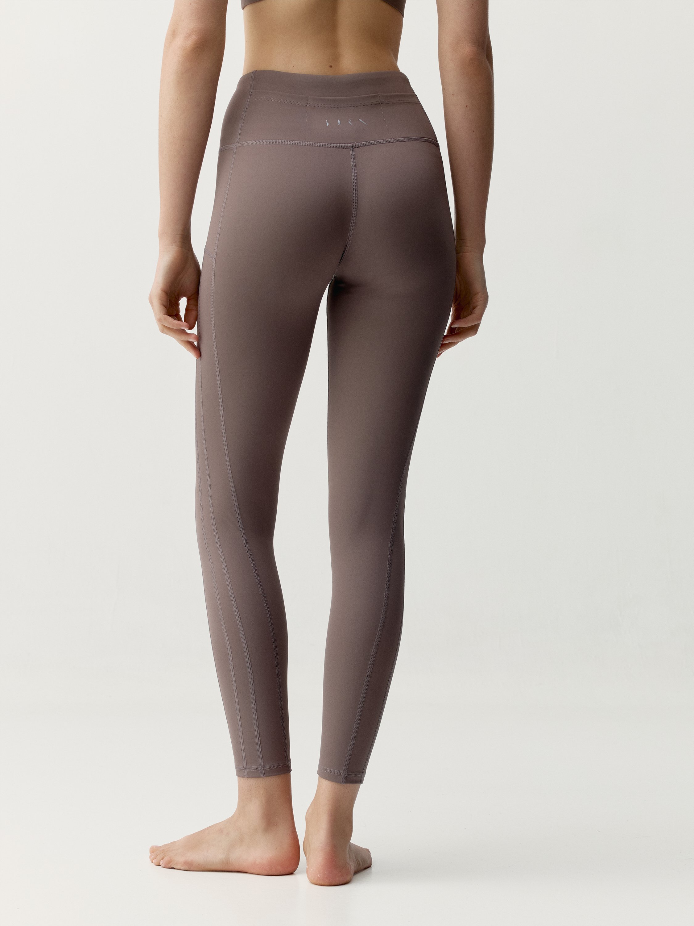 Long performance sports leggings BORN LIVING YOGA Brown