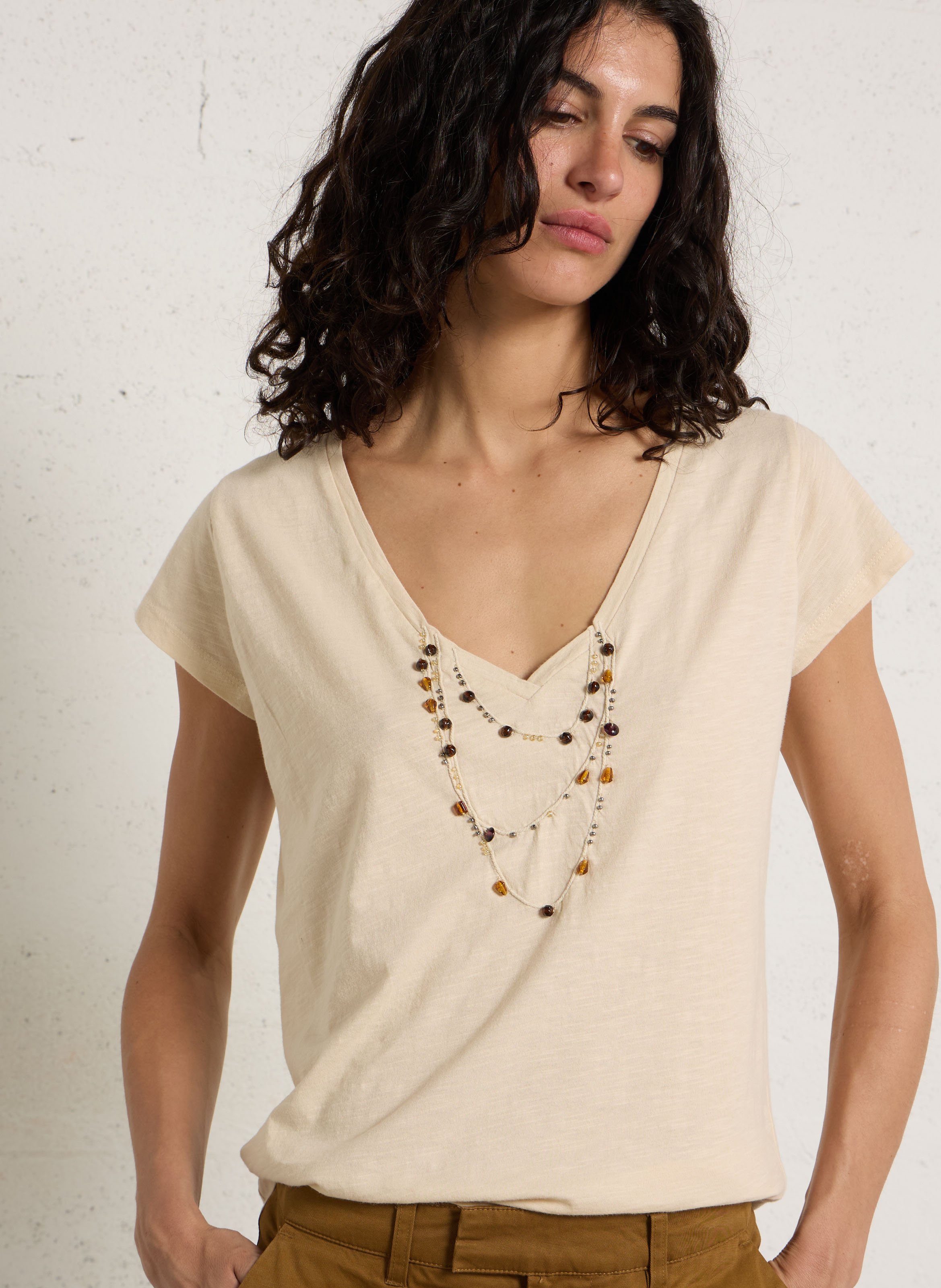 Tee-shirt col V en coton bio LEON & HARPER