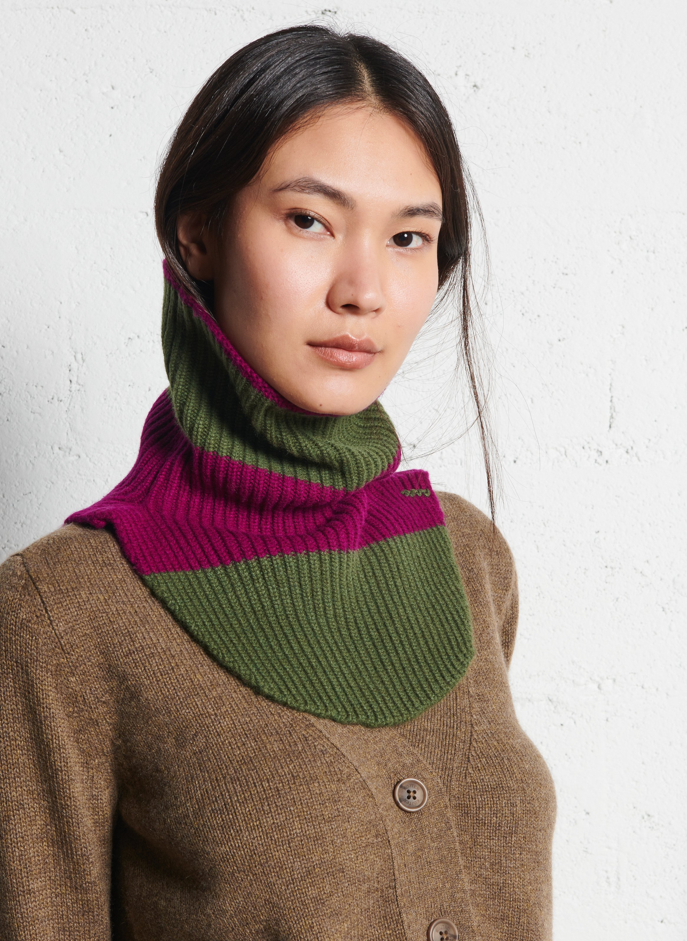 Coltrui van kasjmier KOON Kaki