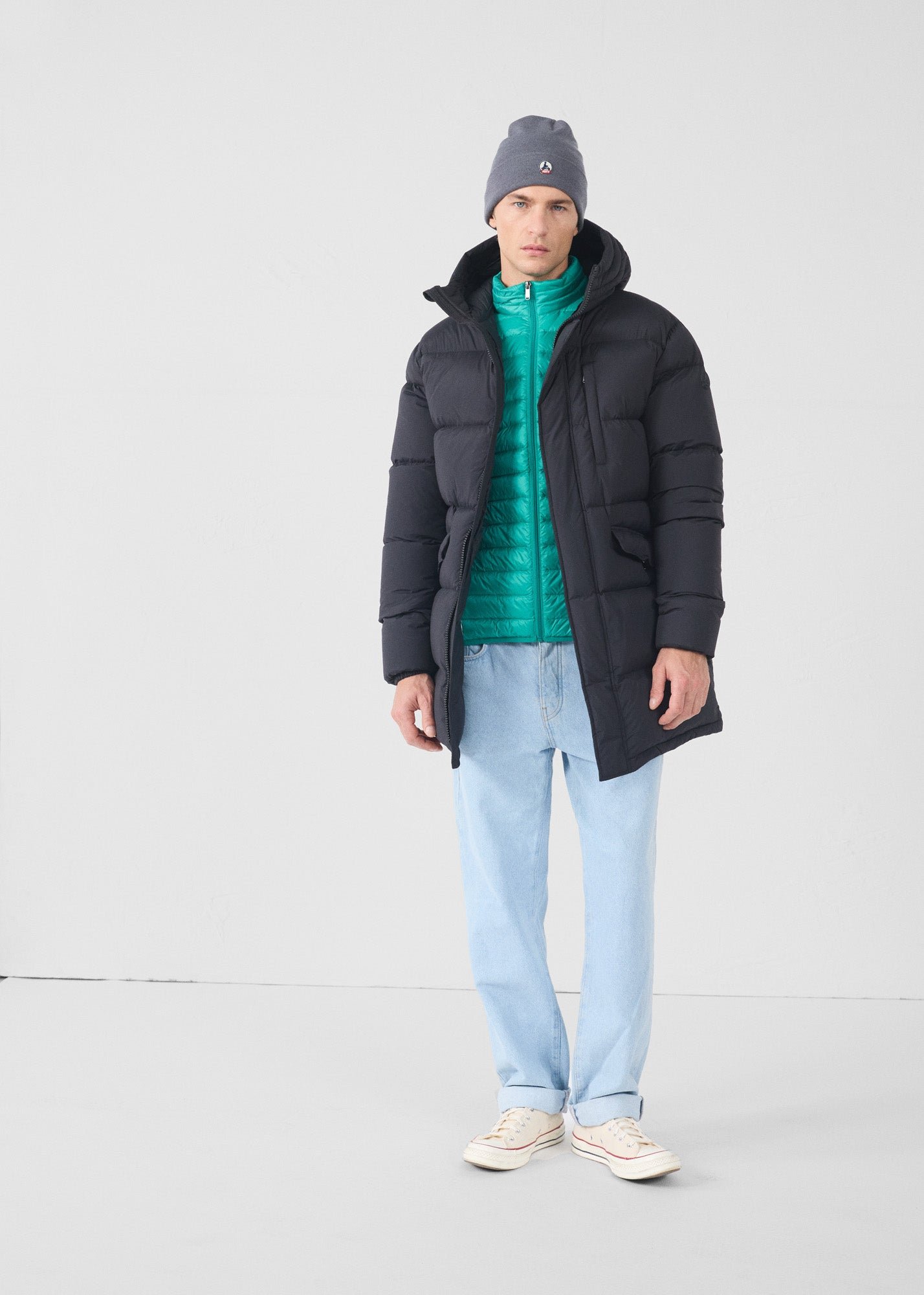 Mid-length stretch cold weather puffer coat by Scott. JOTT Black