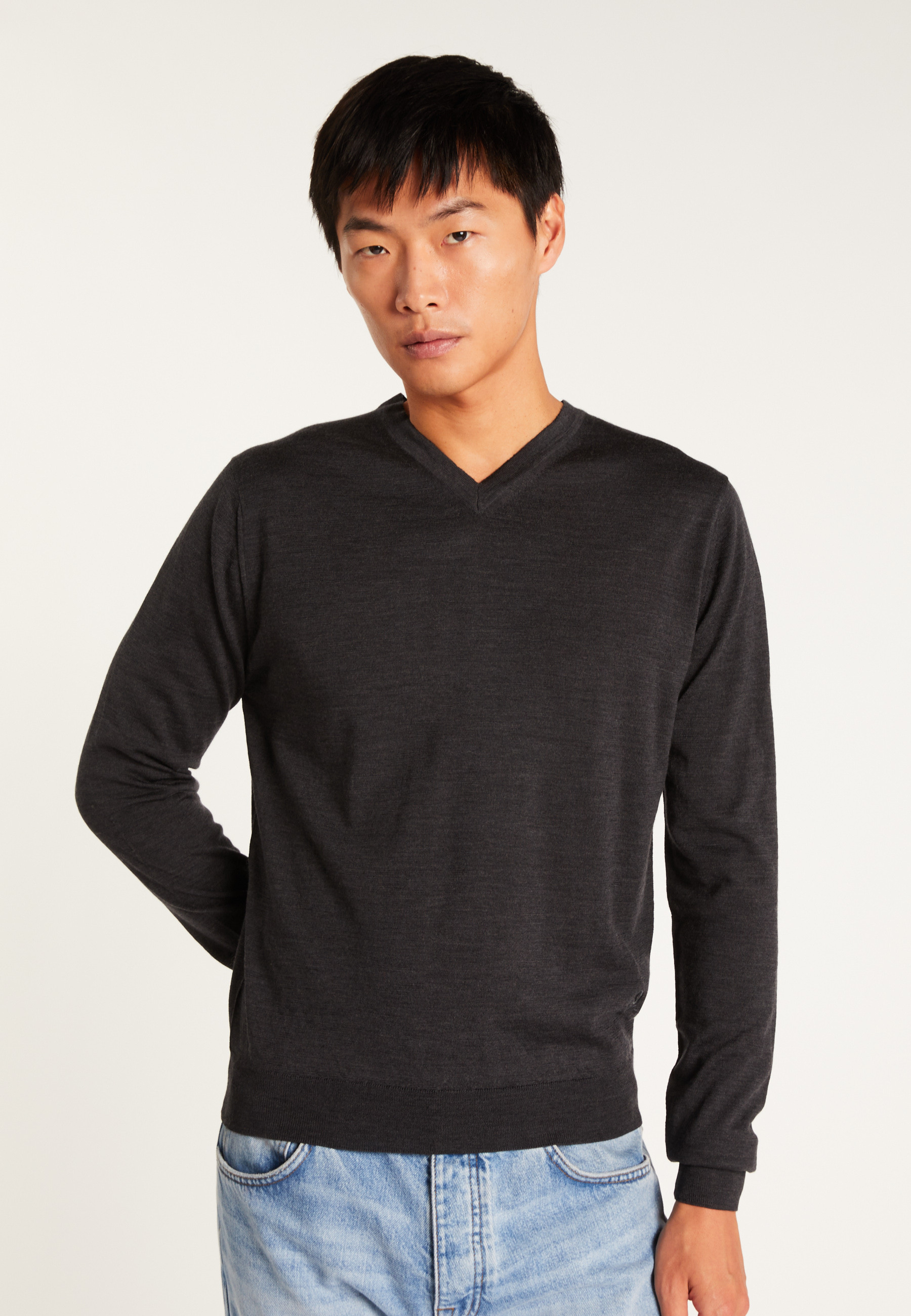 Bunelle wool V-neck sweater MAISON MONTAGUT