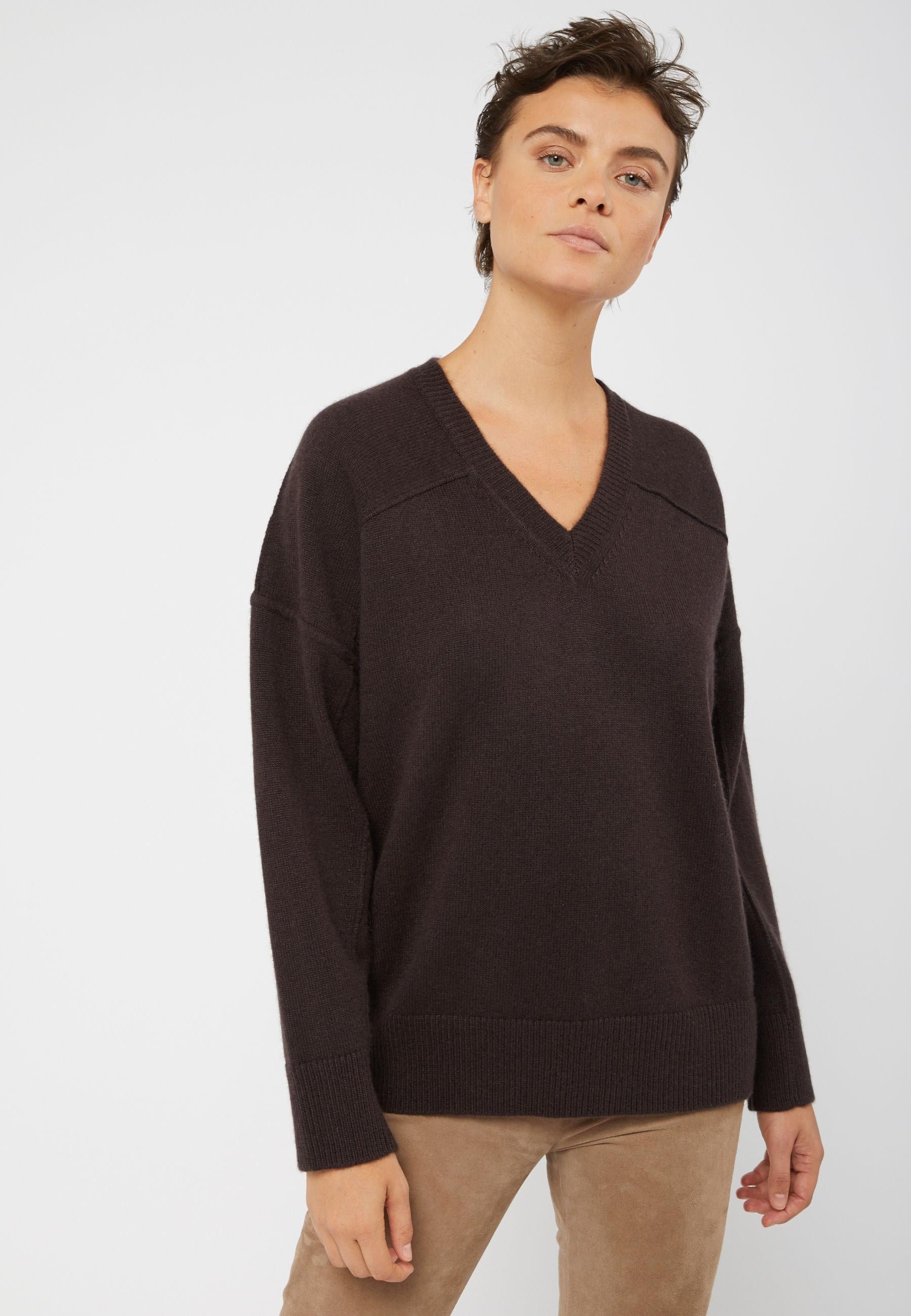 Oversized V-neck cashmere sweater in 4-ply yarn RODIER Brown