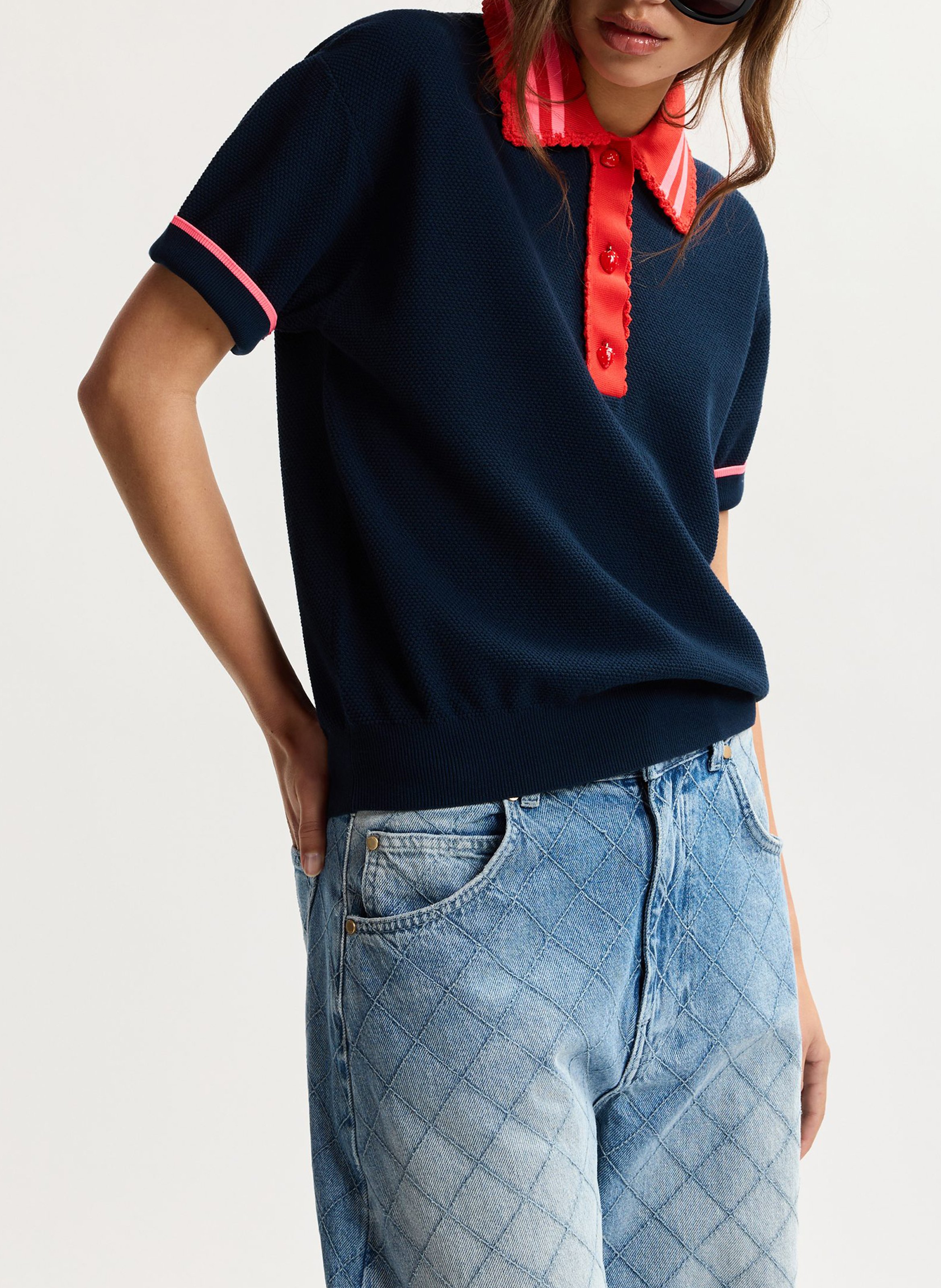 Gerade geschnittenes Poloshirt aus Strick ESSENTIEL ANTWERP Blau