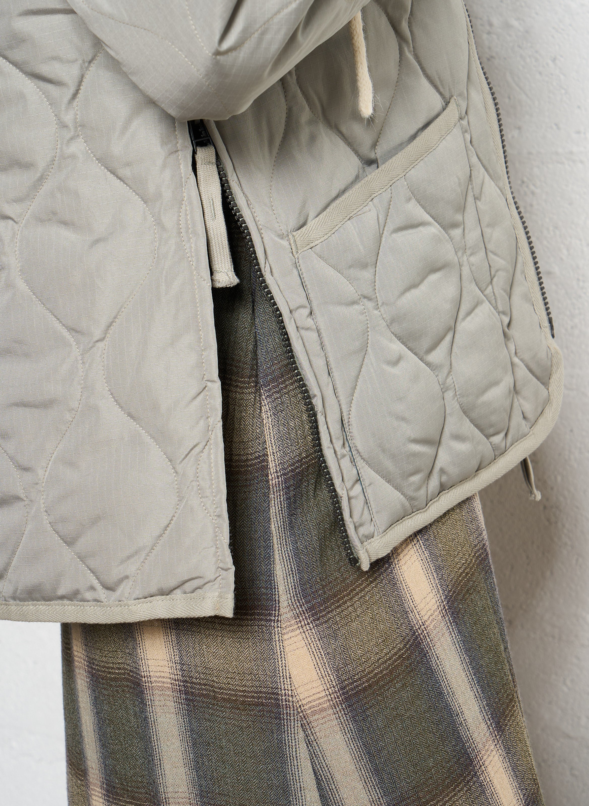 Veste col V matelassée TAION Kaki