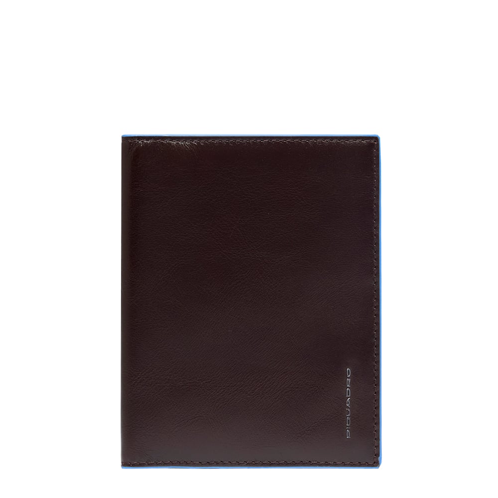 Leather passport holder PIQUADRO Brown