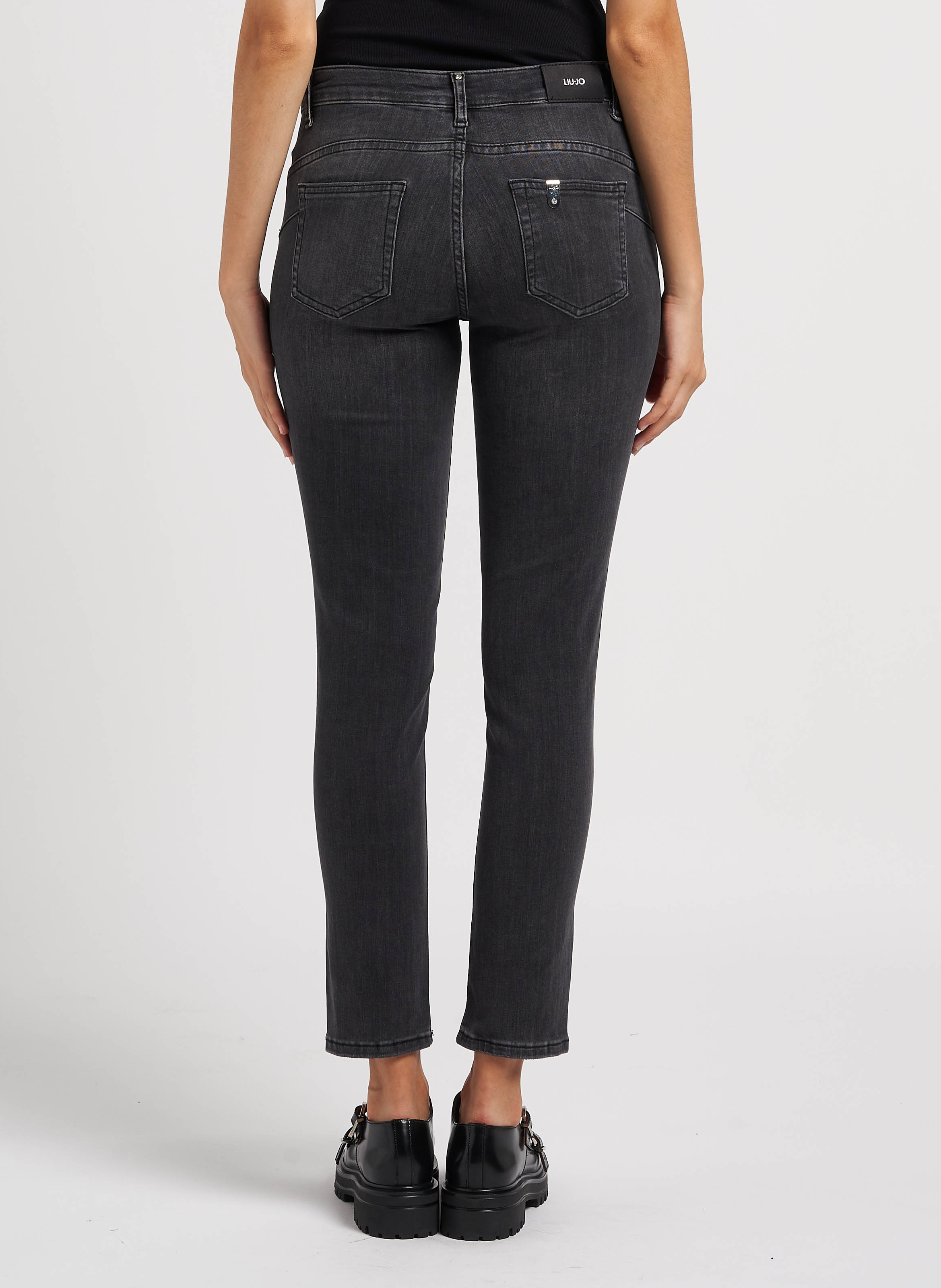 Skinny Jeans aus Baumwoll-Mix mit mittelhohem Bund Bleached Jeans