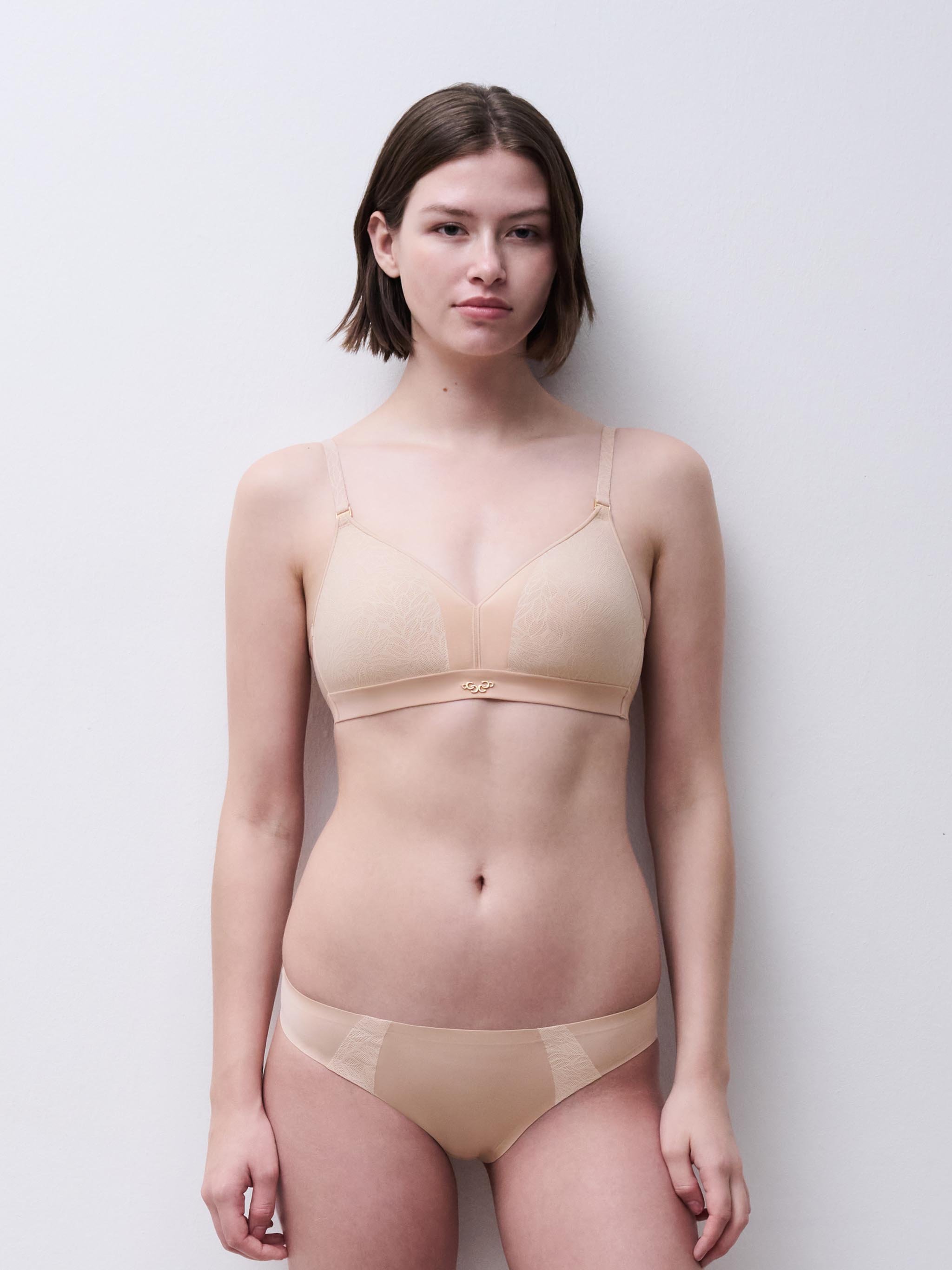 Non-wired padded lace bra CHANTELLE Beige
