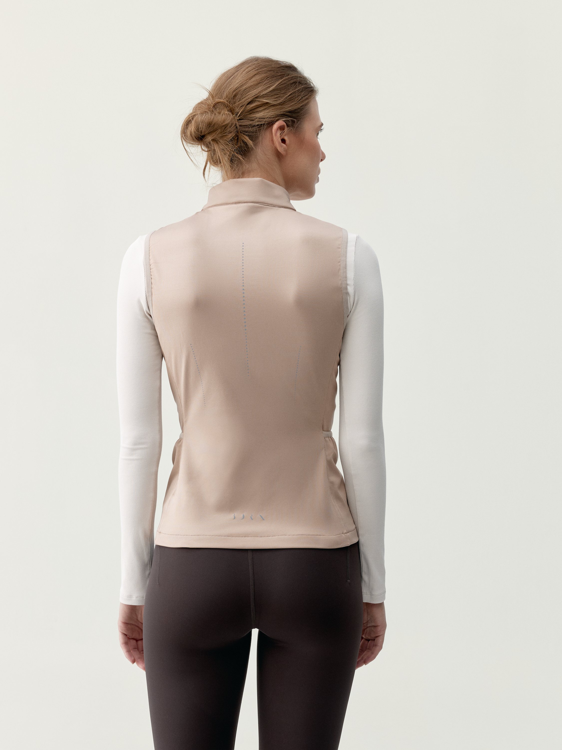 Women's sporty sleeveless puffer vest with soft touch and pockets BORN Beige