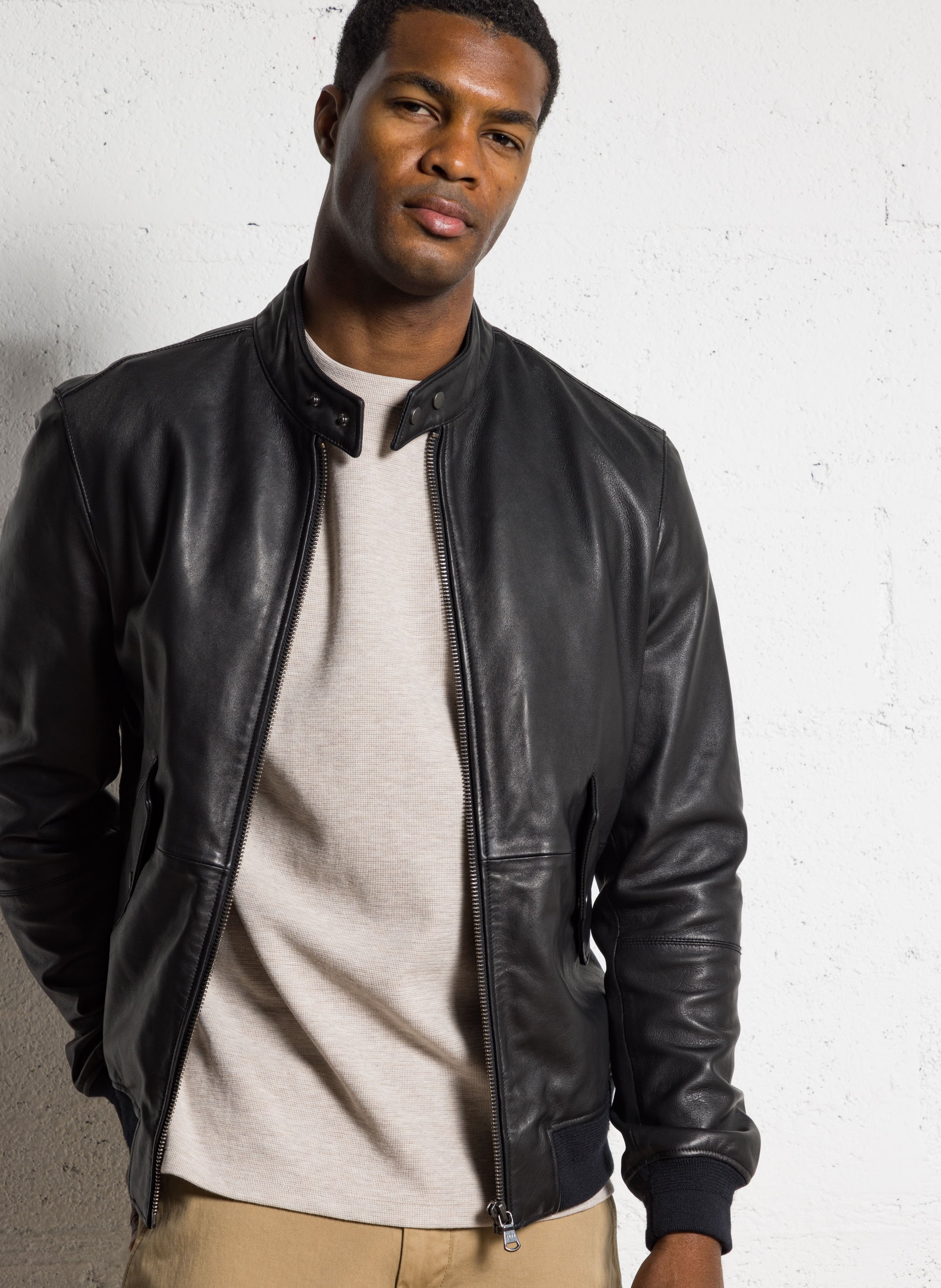 Gerader Blouson mit Stehkragen aus Leder IKKS Schwarz