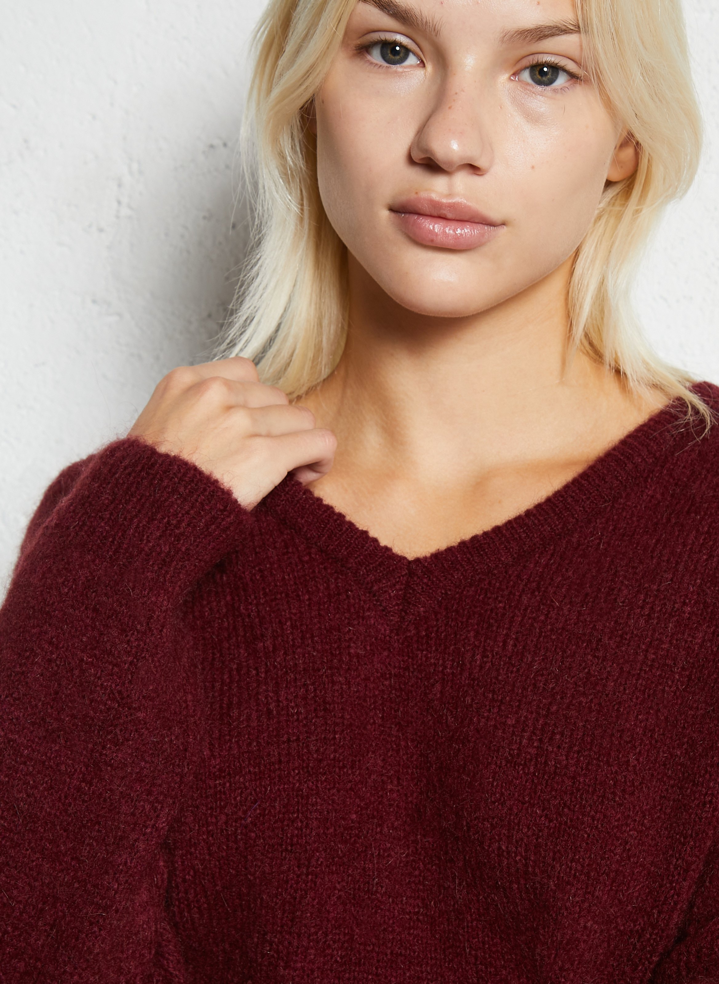 Pull ample col v I CODE Rouge