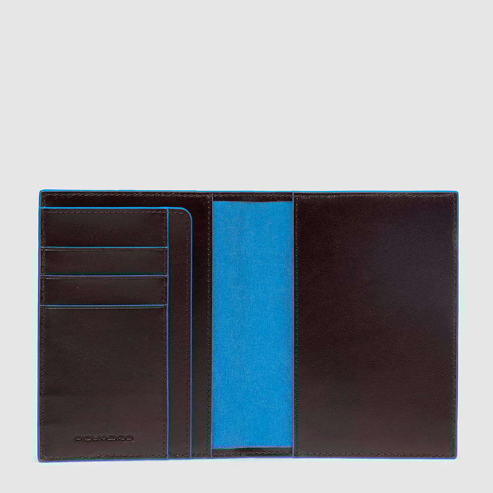 Leather passport holder PIQUADRO Brown