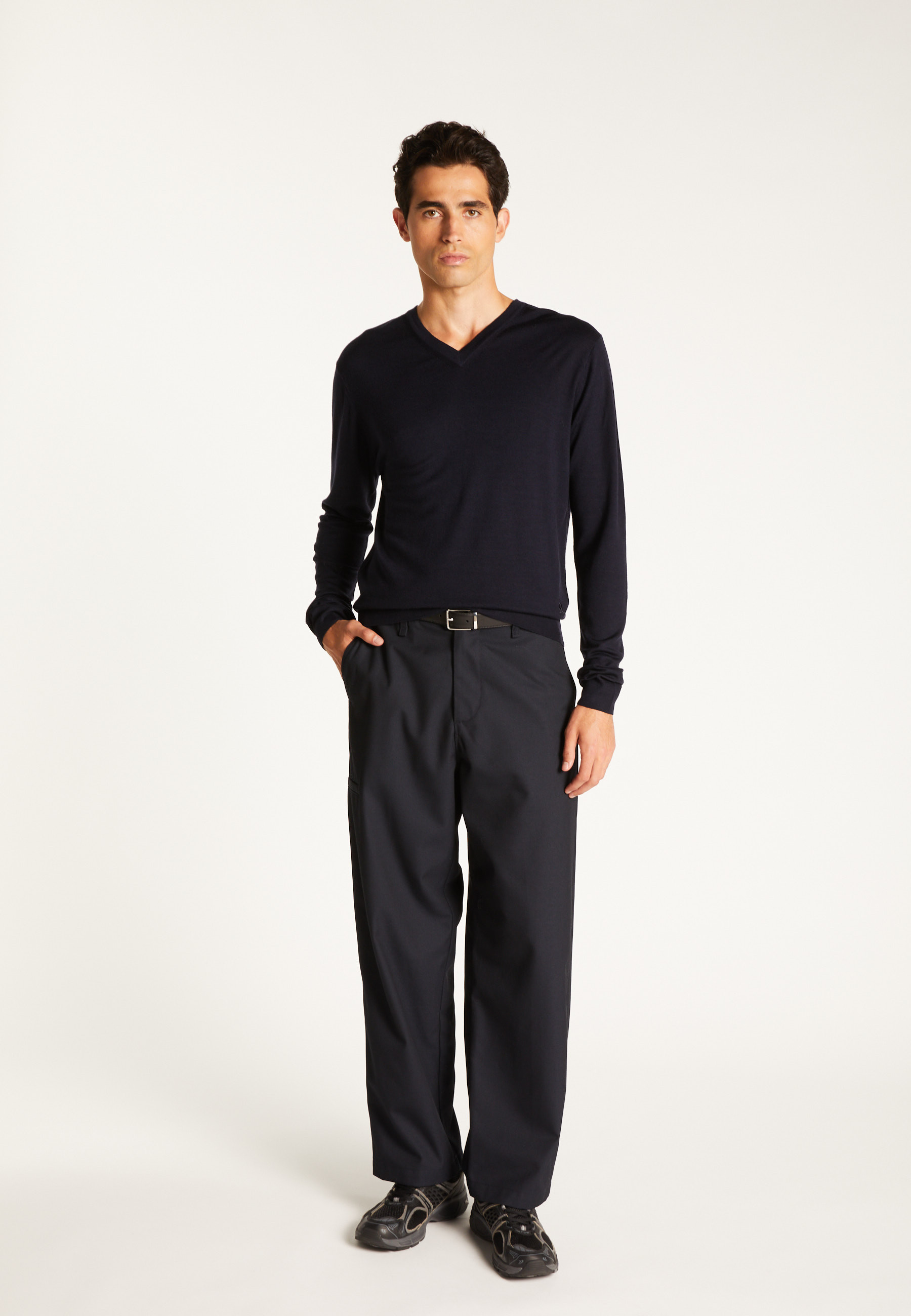 Bunelle wool V-neck sweater MAISON MONTAGUT Blue