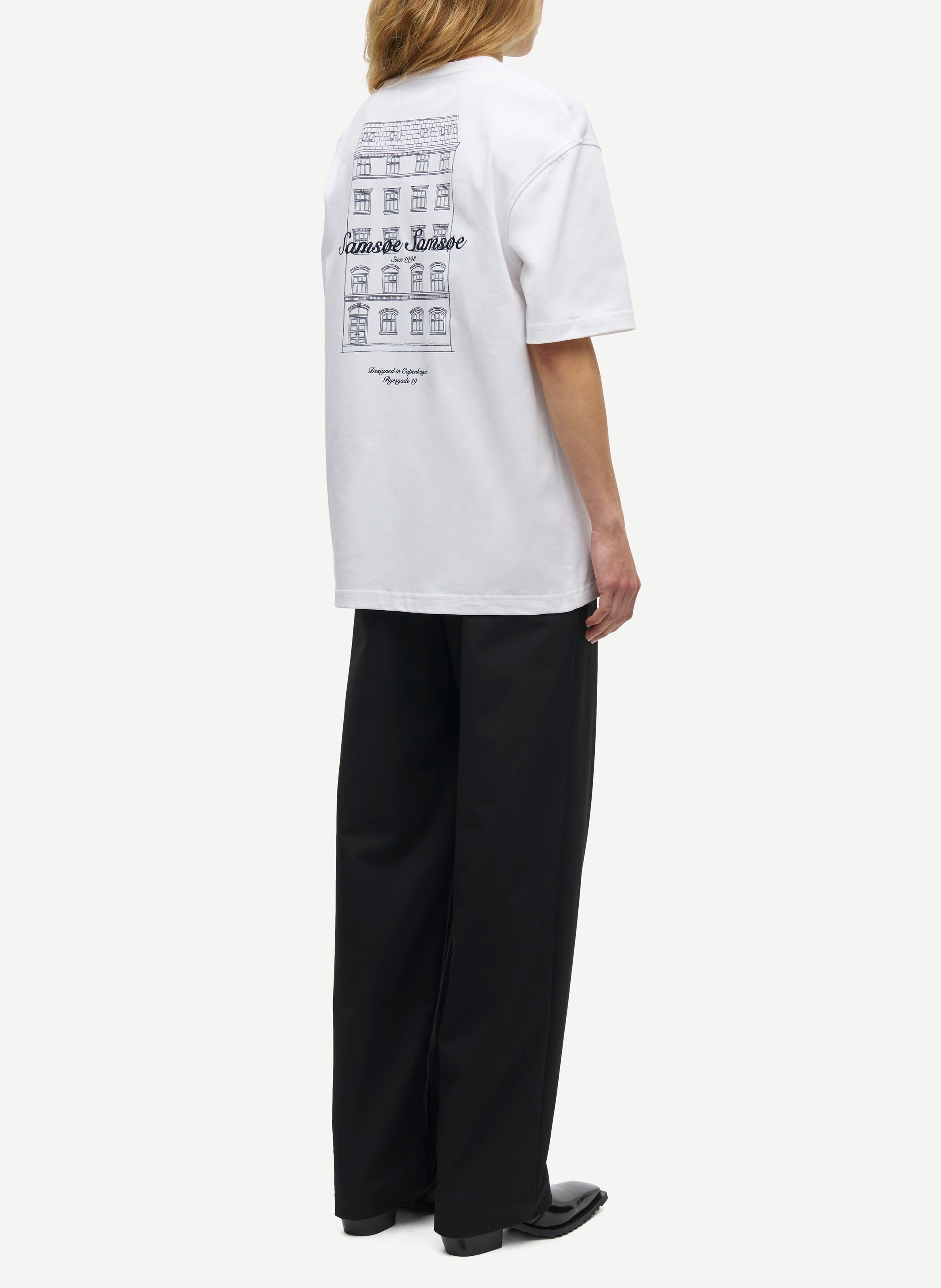 Gerader Rundhalsausschnitt T-Shirt mit Bio-Baumwollprint. SAMSOE SAMSOE Weiss