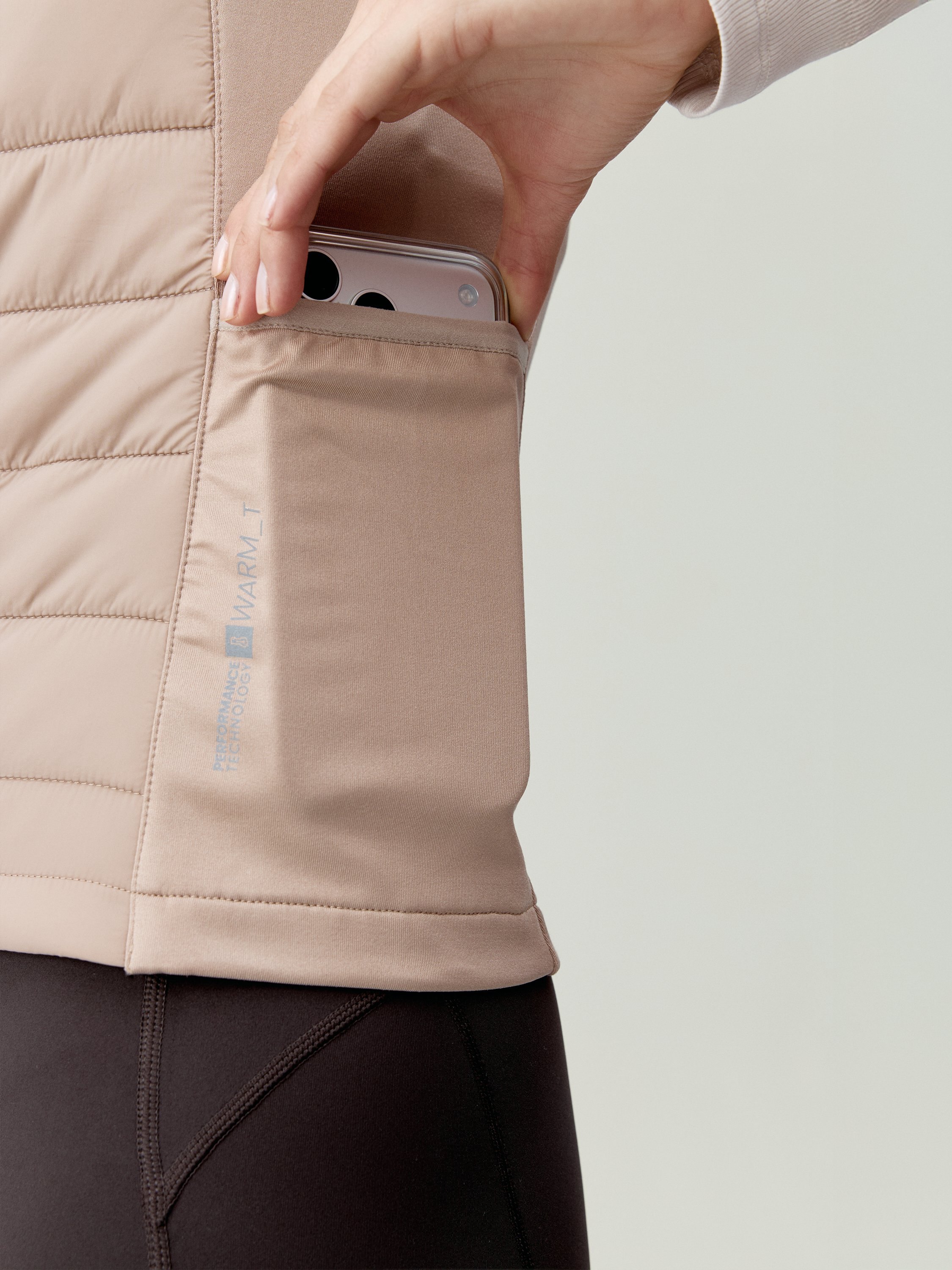 Women's sporty sleeveless puffer vest with soft touch and pockets BORN Beige