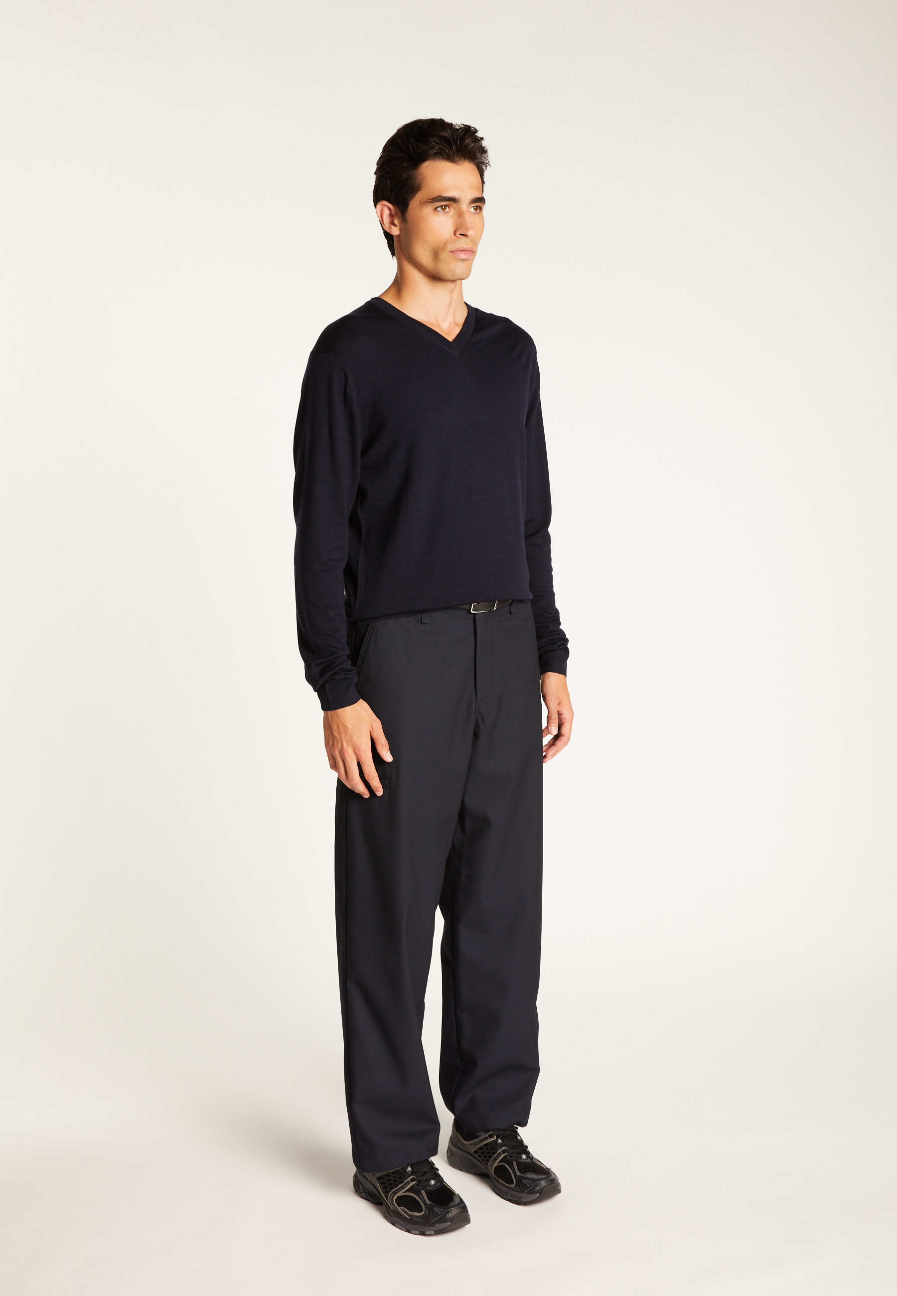 Bunelle wool V-neck sweater MAISON MONTAGUT Blue