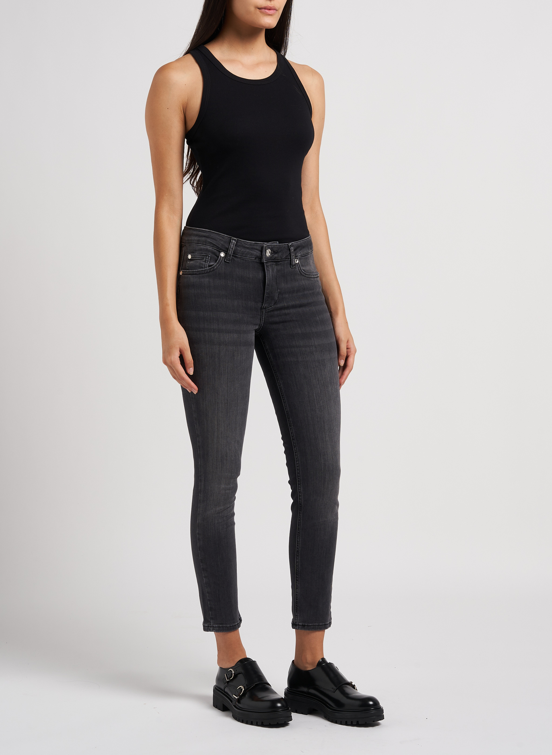 Skinny Jeans aus Baumwoll-Mix mit mittelhohem Bund Bleached Jeans