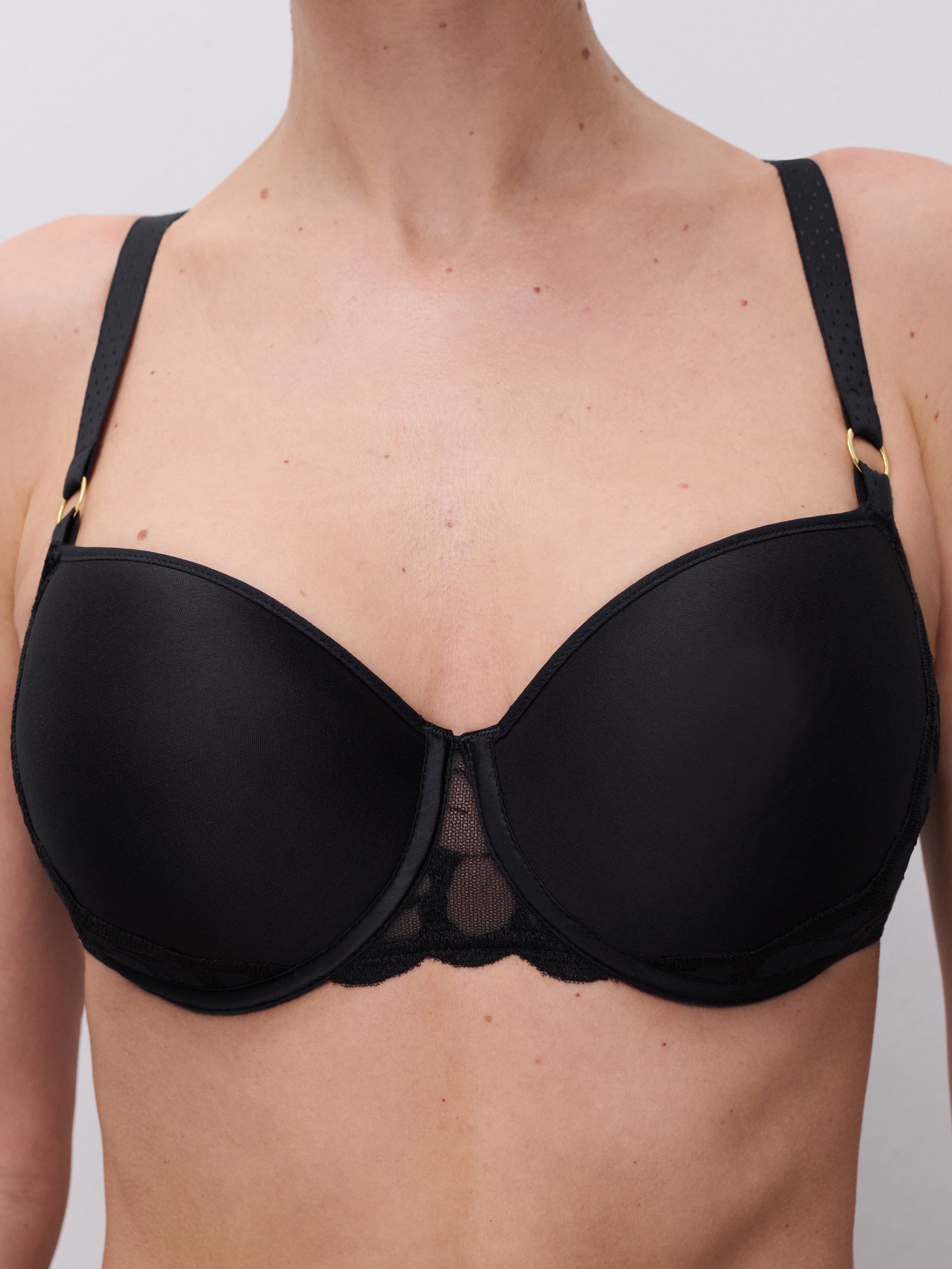 Memory foam balcony bra with floral embroidery CHANTELLE Black