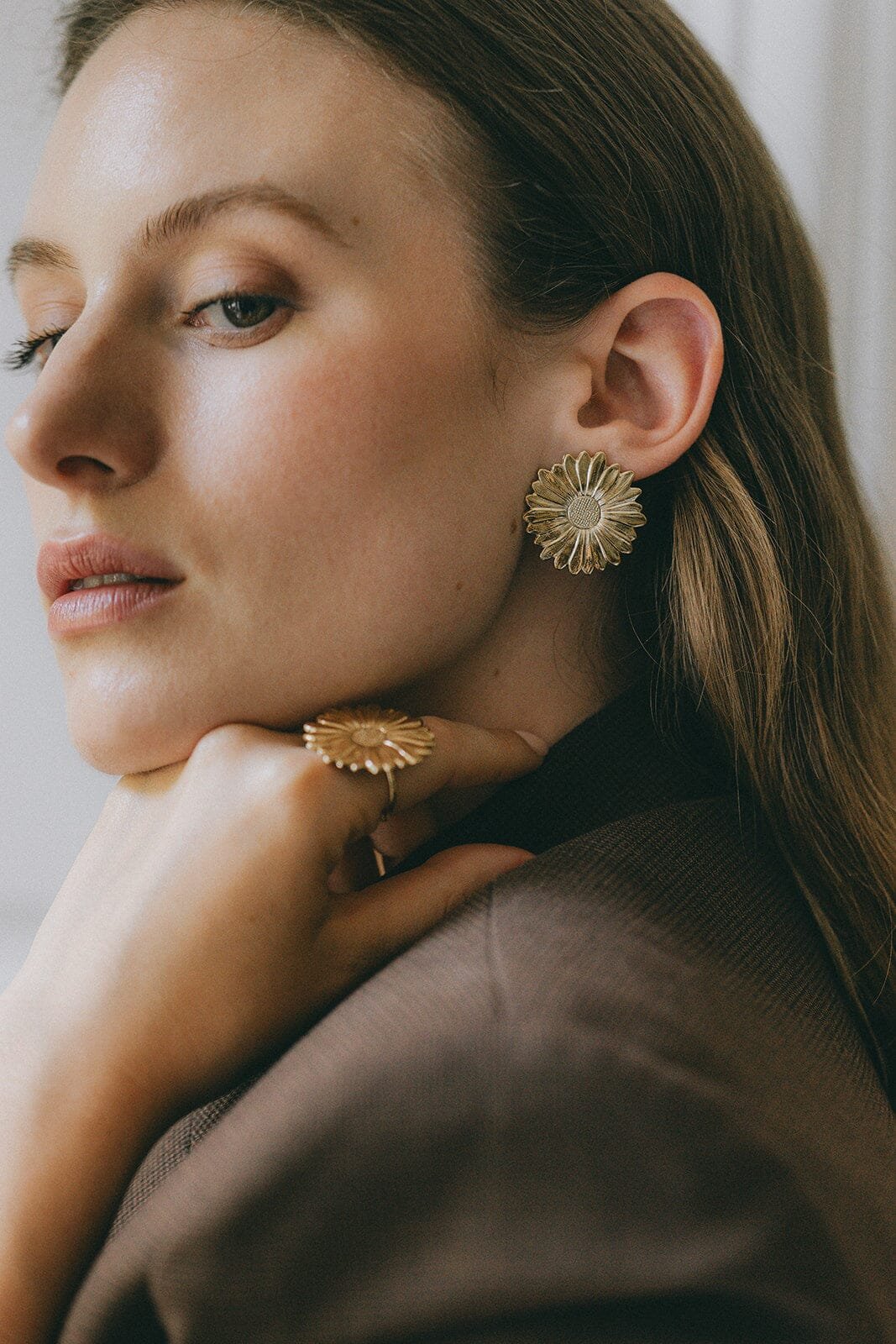 Maxi flower stud earrings in gold-plated 24K gold MONSIEUR SIMONE Silver