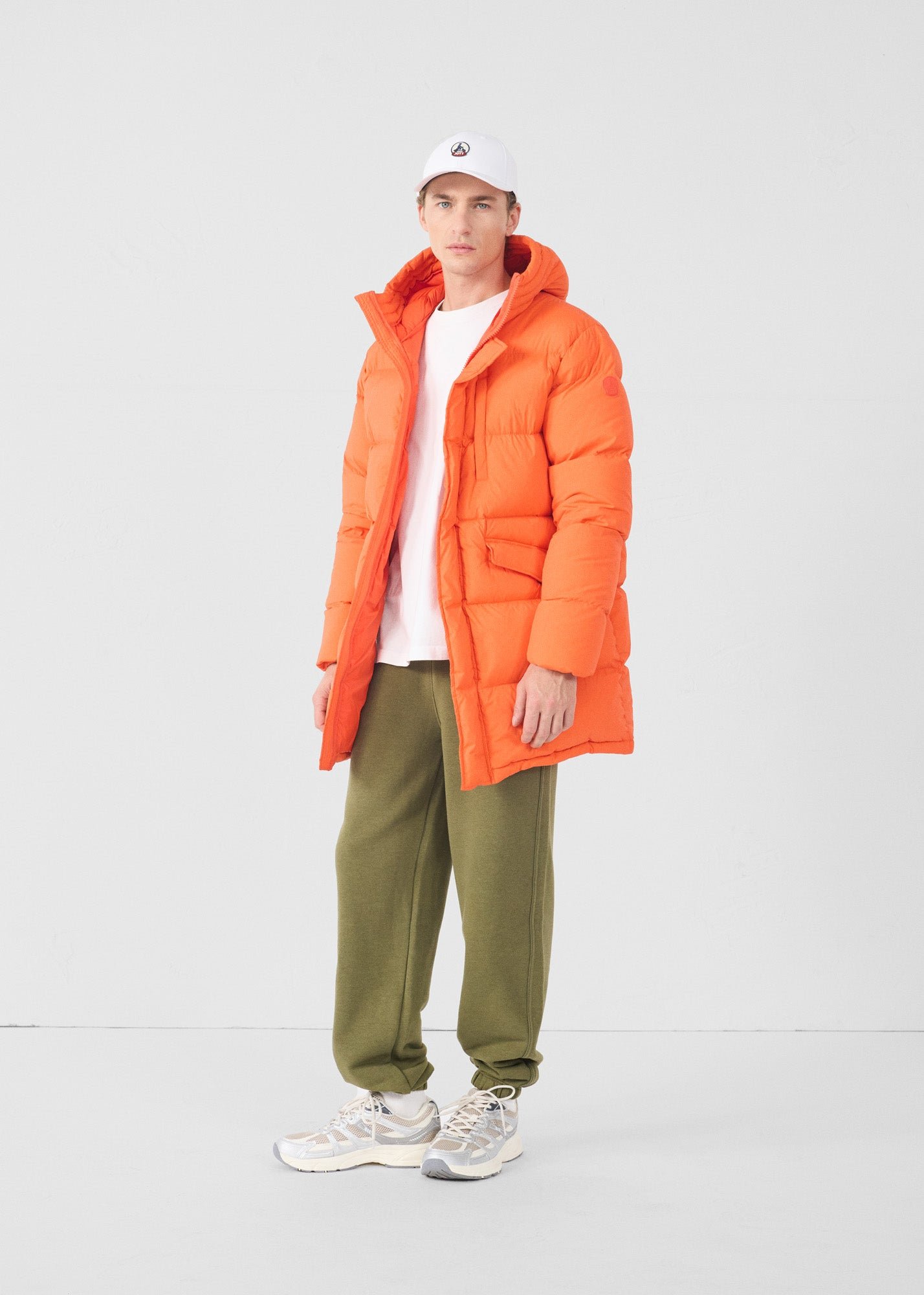 Mid-length stretch cold weather puffer coat by Scott. JOTT Red