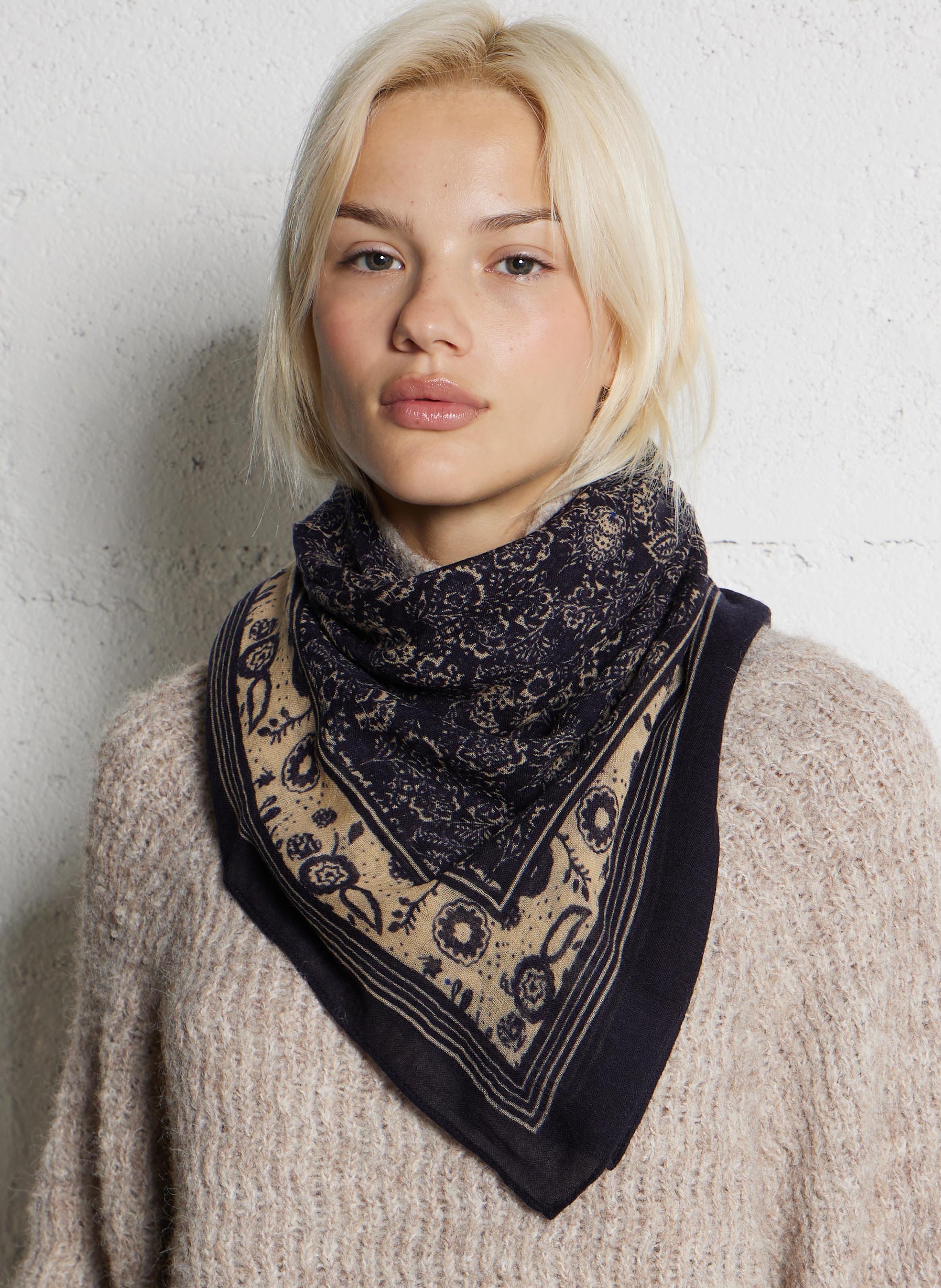 Bufanda de lana FEEKA