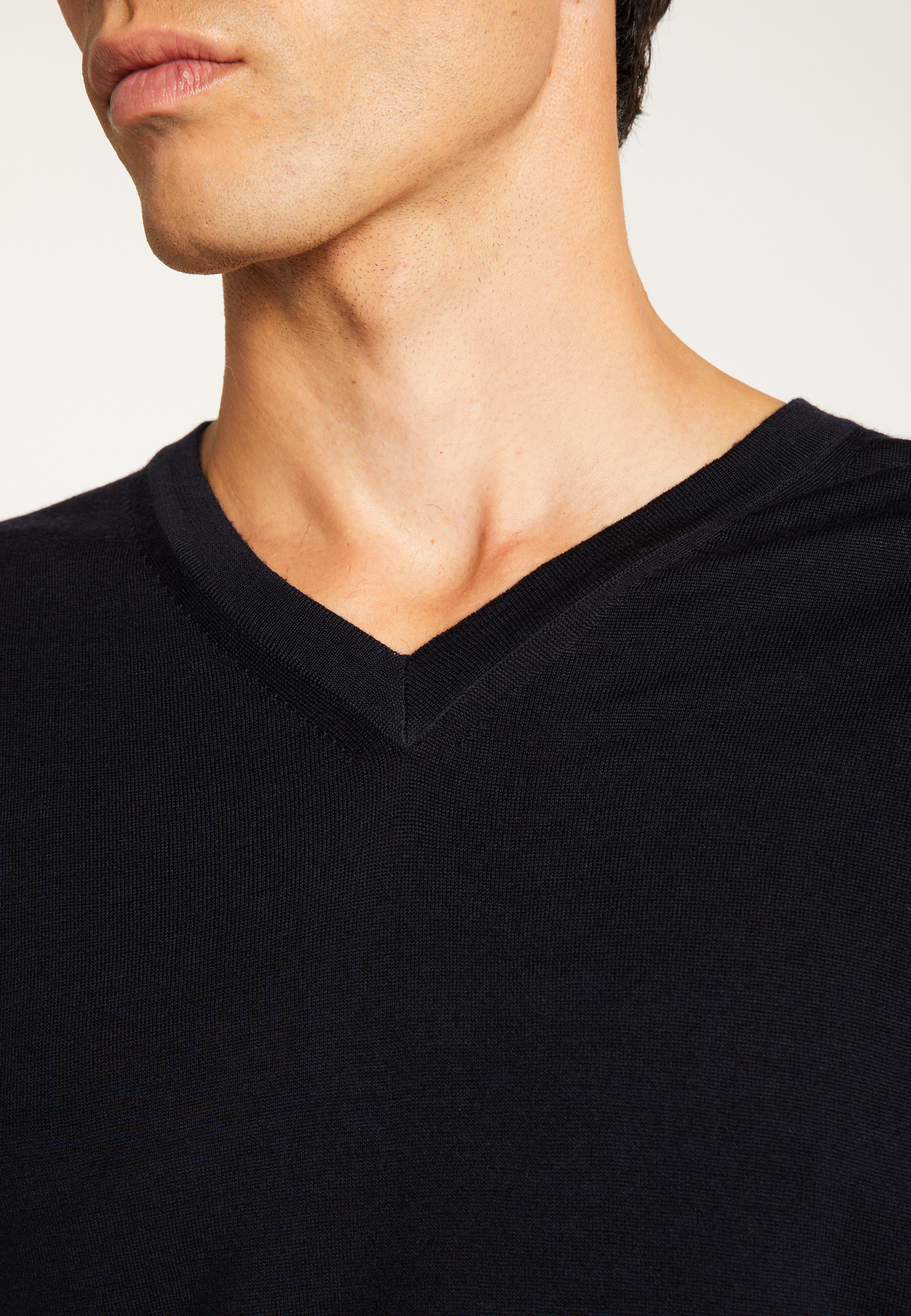 Bunelle wool V-neck sweater MAISON MONTAGUT Blue