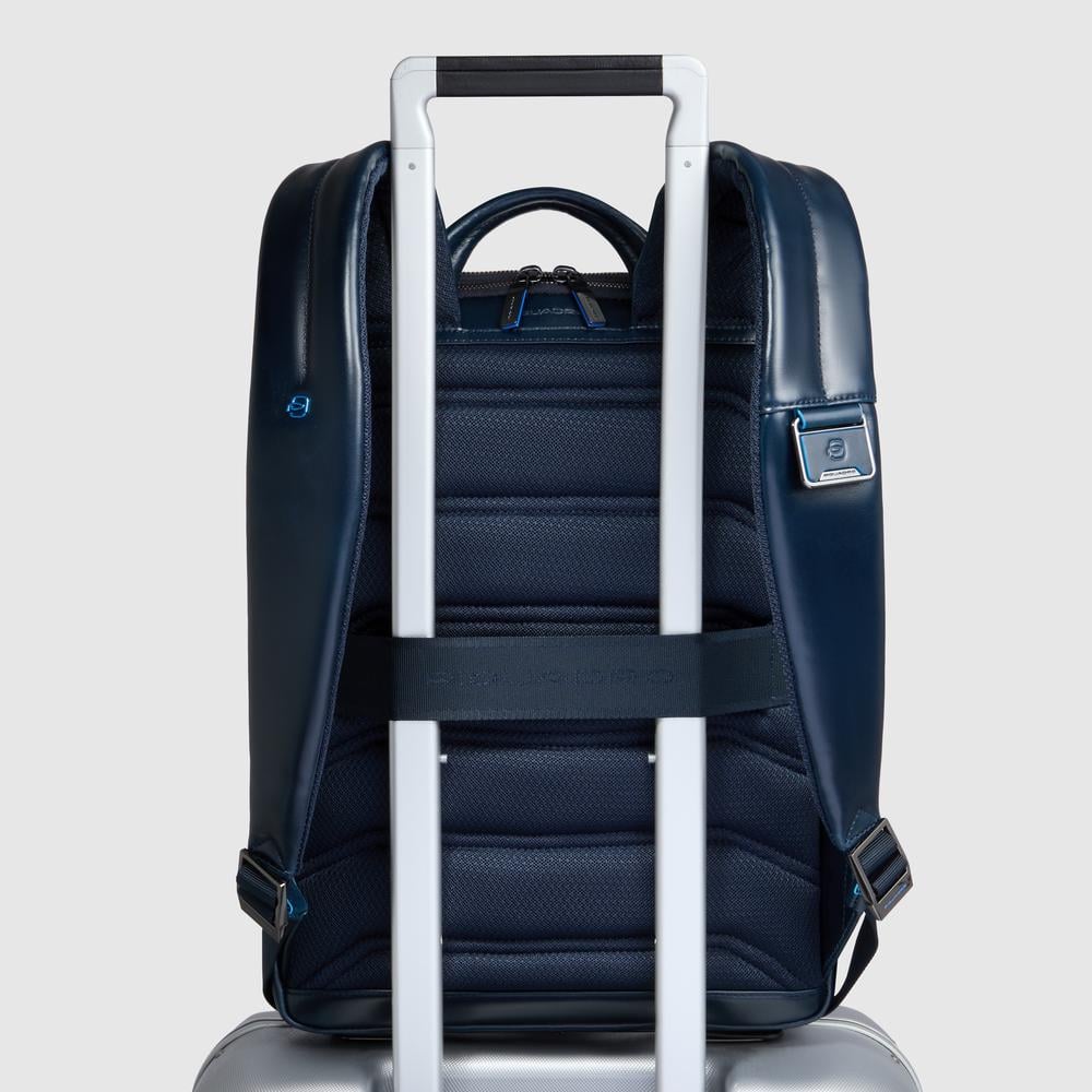 Customizable backpack for computer and iPad® with shock protection and RFID protection PIQUADRO Blue