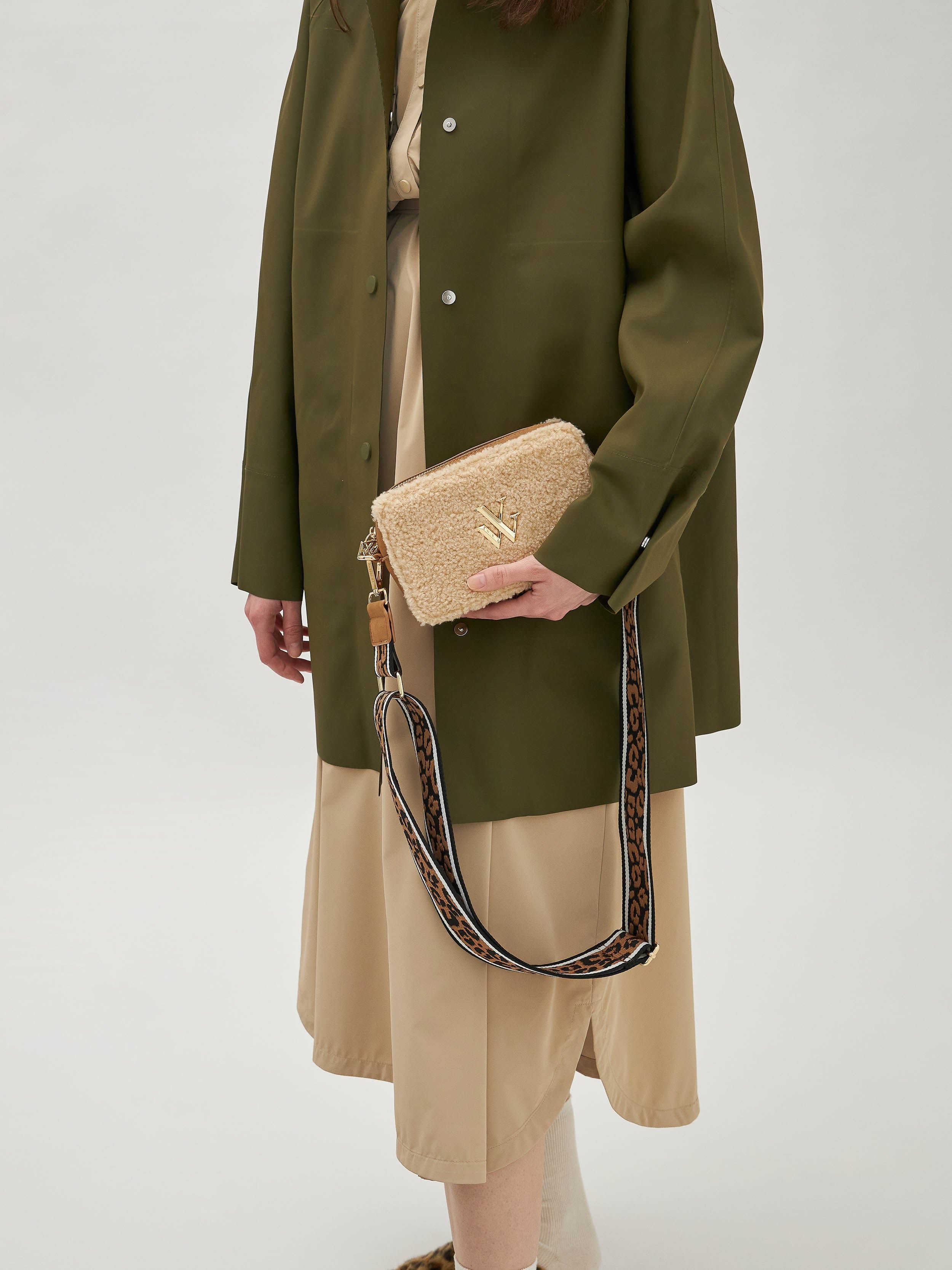 Python print crossbody bag VANESSA WU Beige