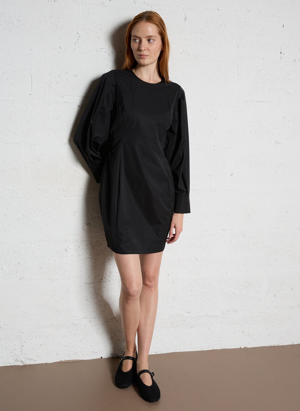 Robe courte col rond IKKS Black