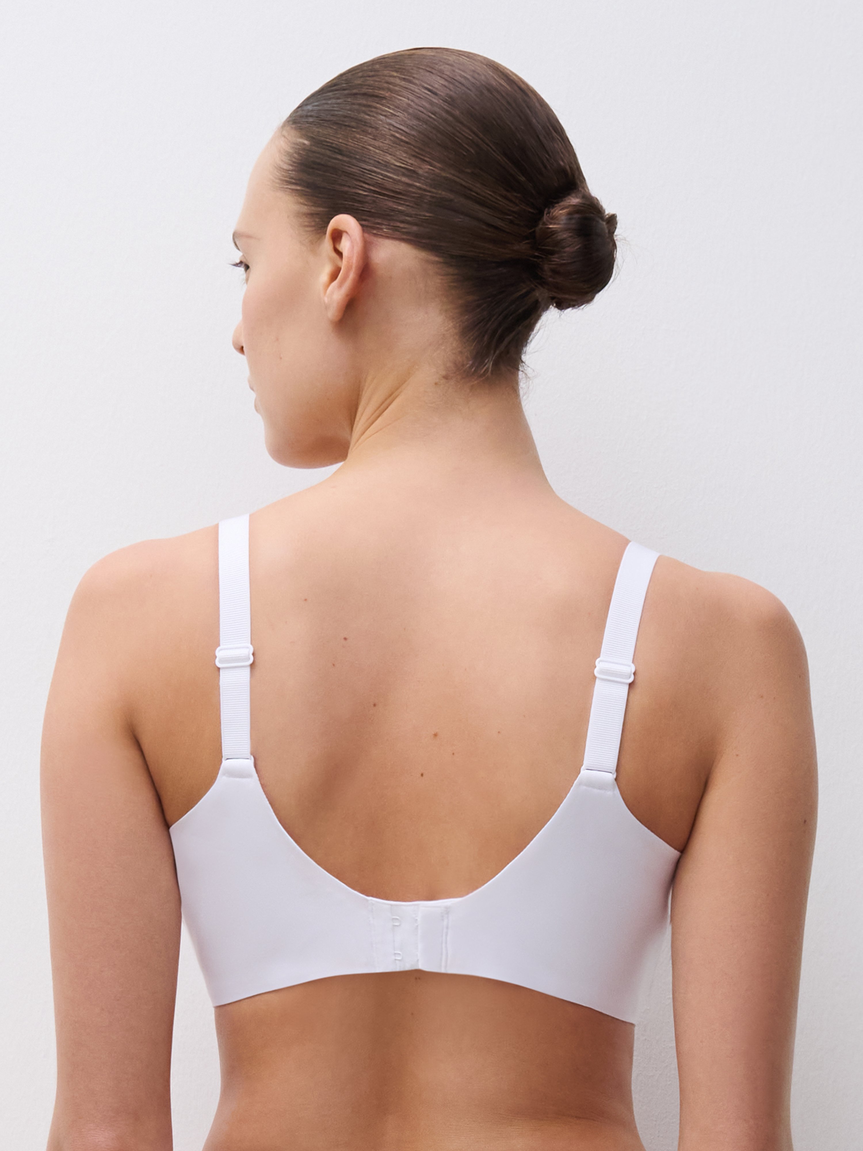 Full-cup bra CHANTELLE White
