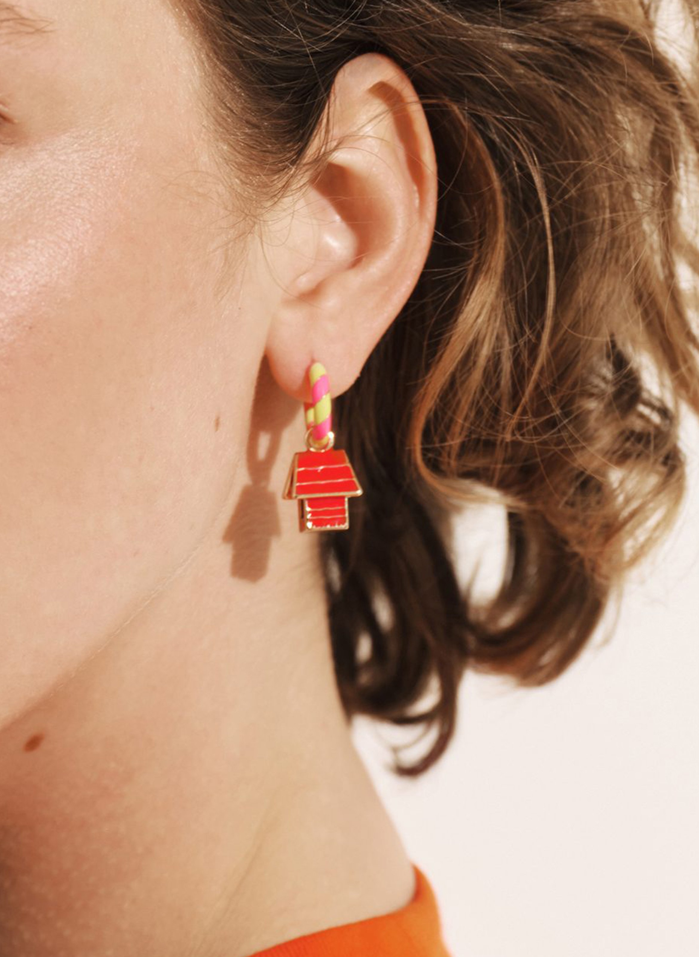 Pendientes con colgante ESSENTIEL ANTWERP Amarillo