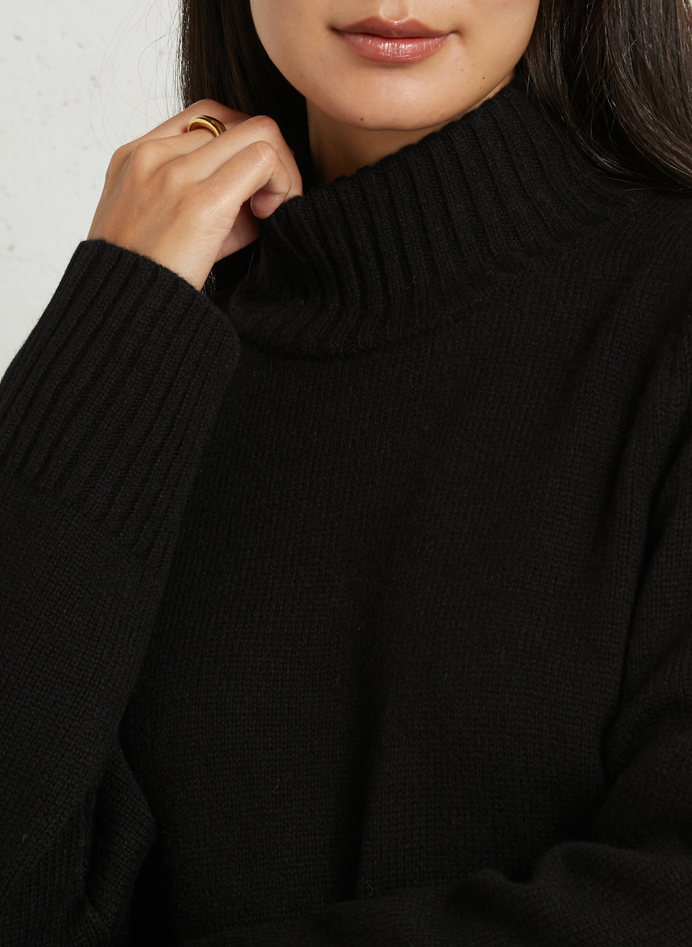 Pulloverkleid aus Wolle mit Stehkragen PETITE MENDIGOTE Schwarz
