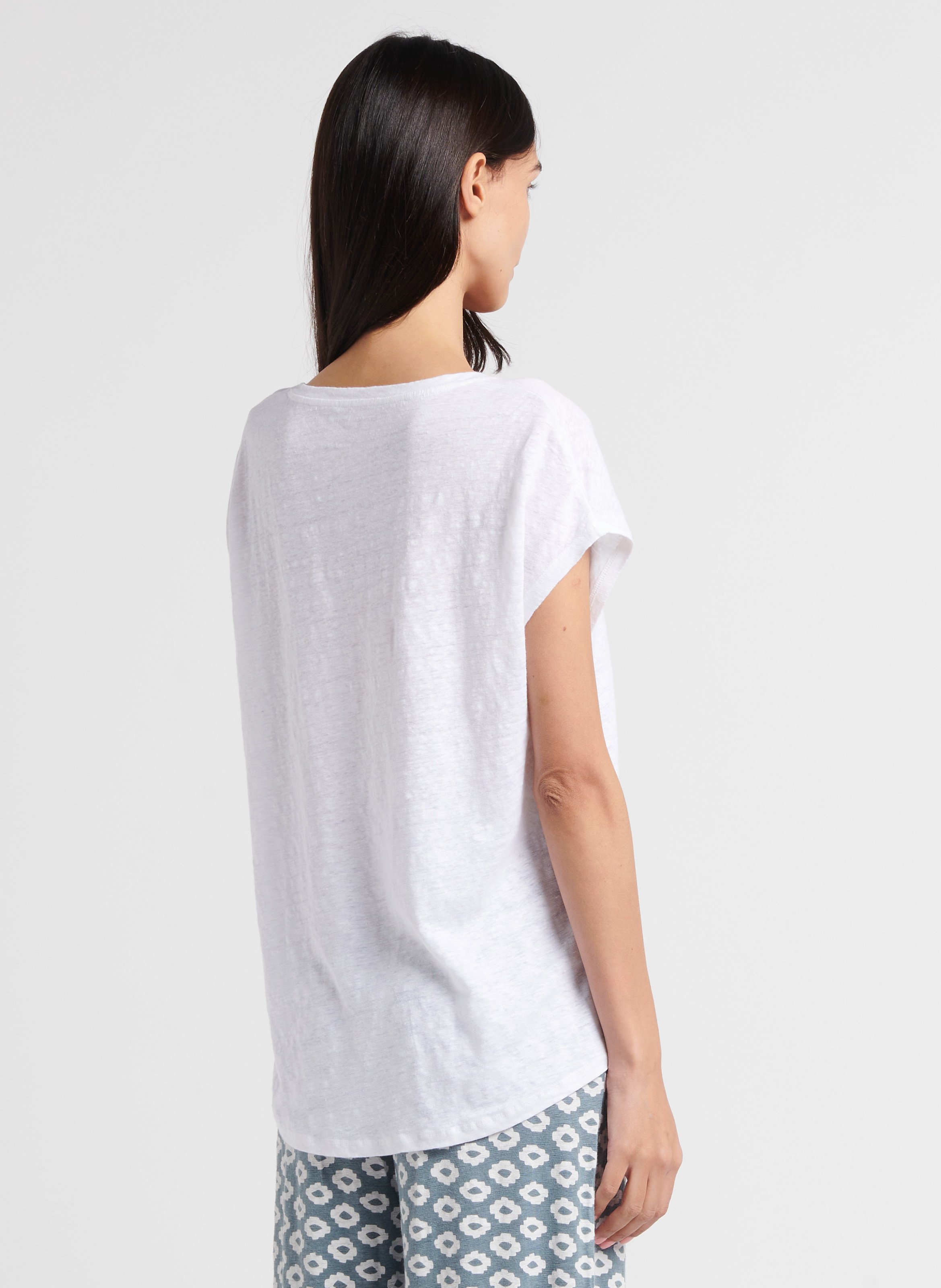 Tee-shirt ample col V en lin stretch MAJESTIC FILATURES Blanc
