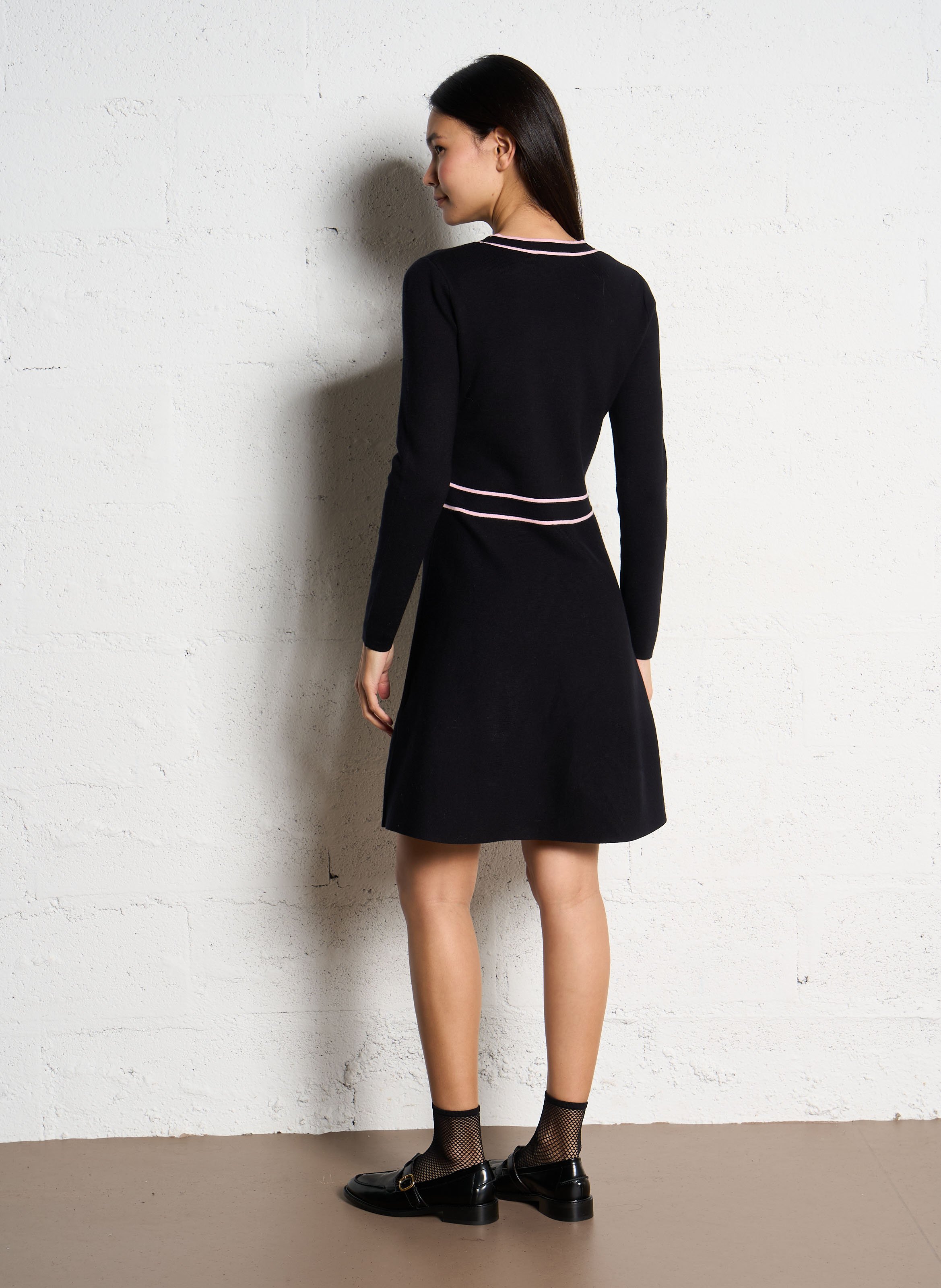 Robe courte cintrée en tricot  MORGAN Noir