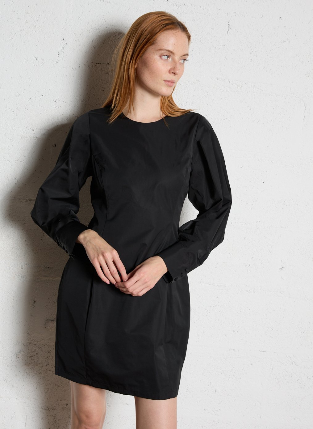 Robe courte col rond IKKS Black