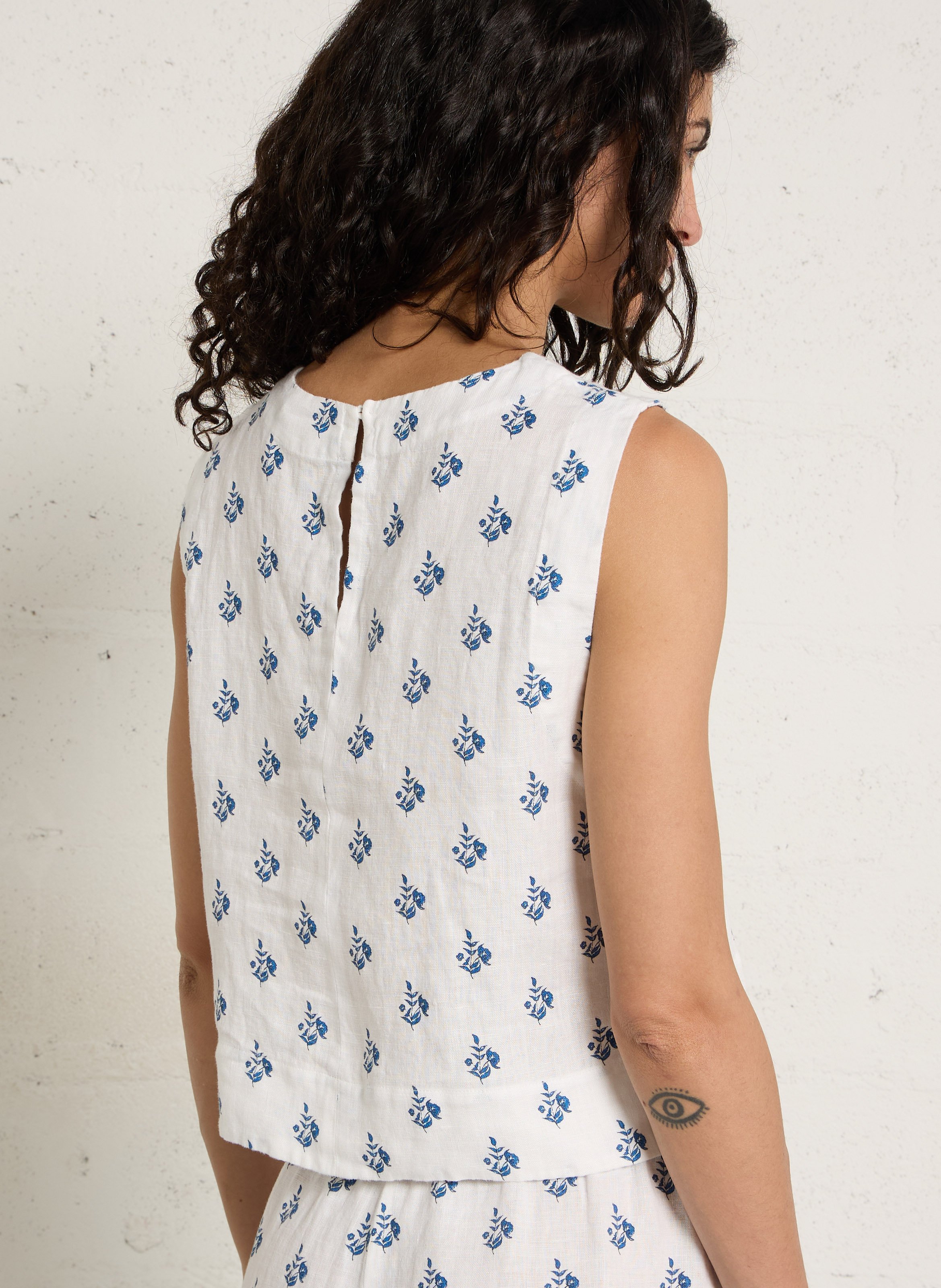 T-shirt met ronde hals en print van linnen Wit