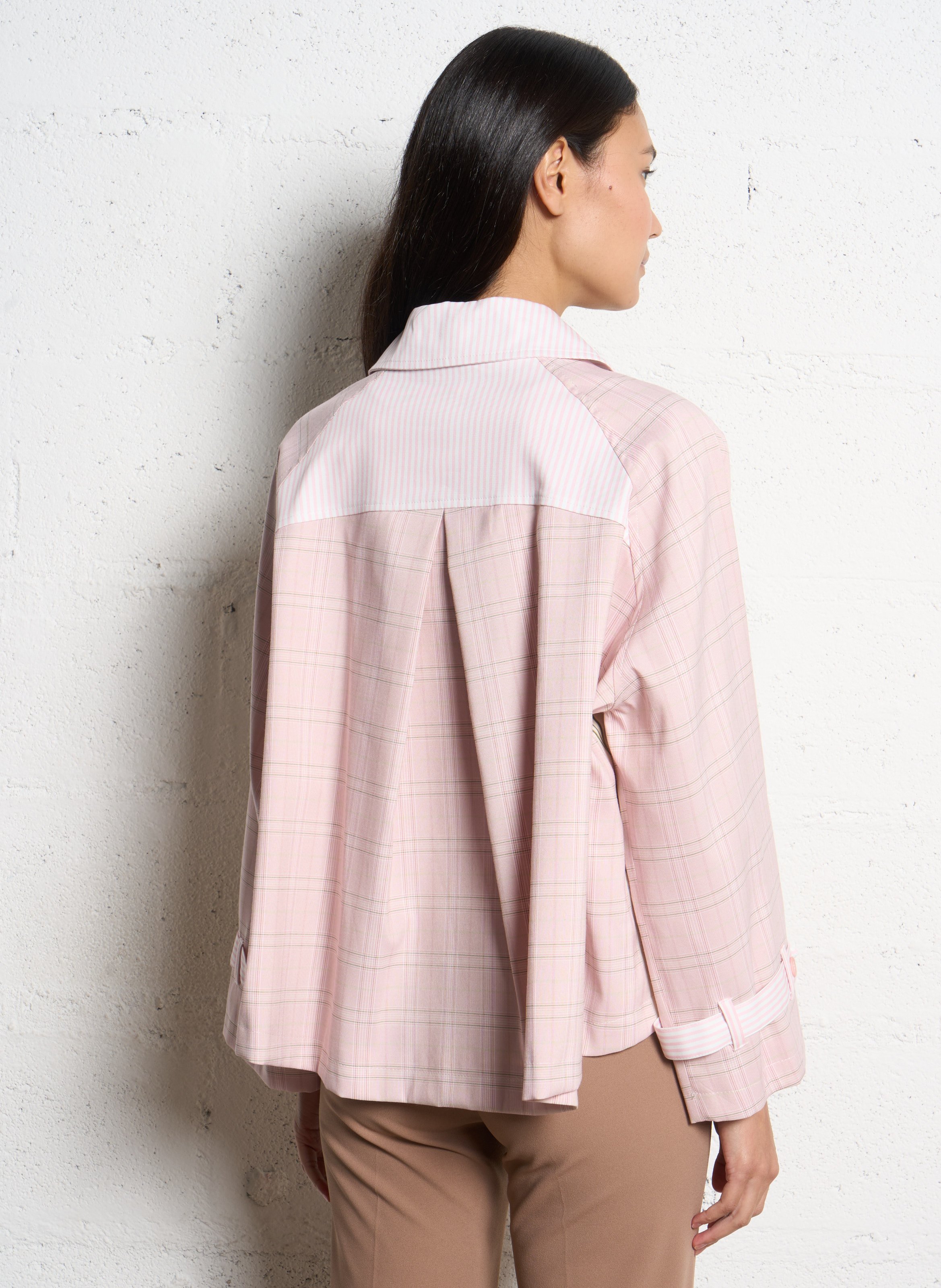 Short classic trench coat with floral print IMPERIAL Pink