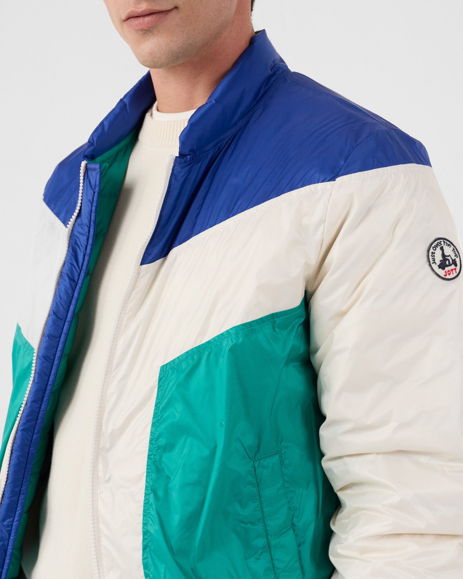 Puffer jacket in cobalt/persian green spirit joan. Blue